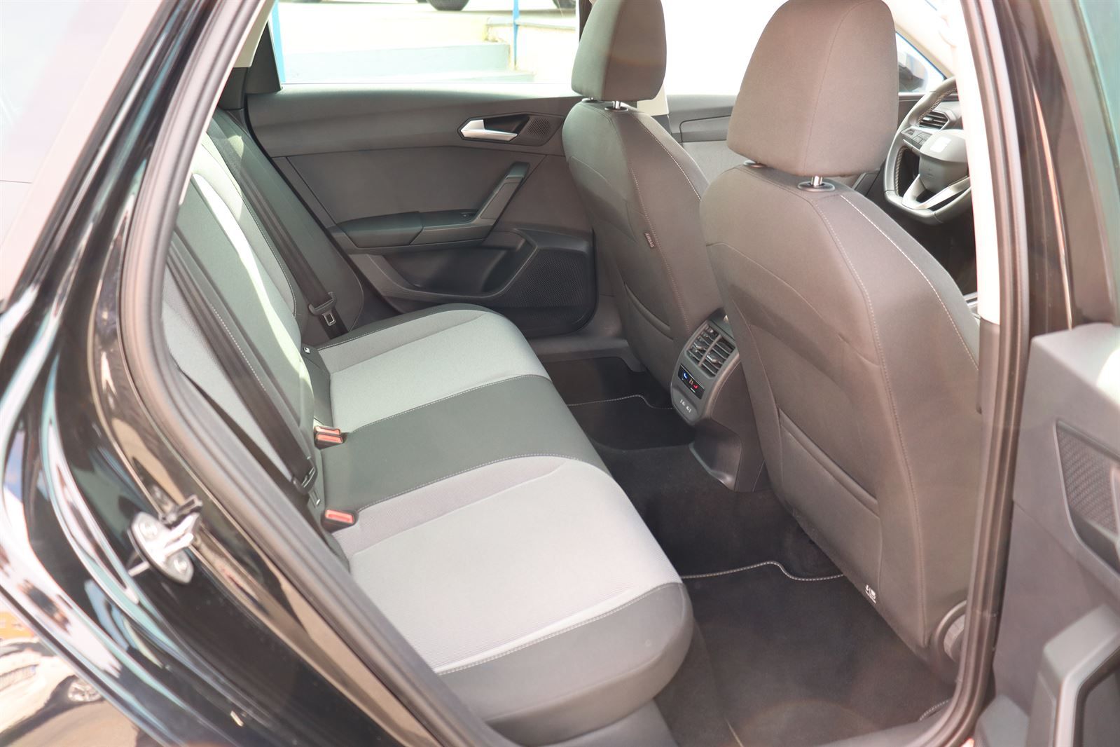 Seat Leon, 2.0 TDI Style ST - fotka 6