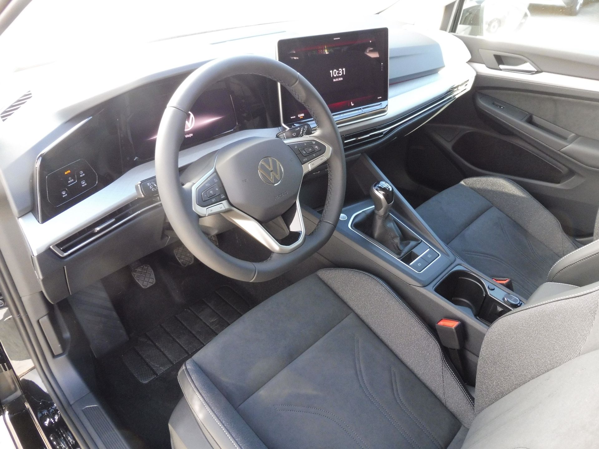 Volkswagen Golf Variant, People 1,5 TSI 85kW - fotka 6