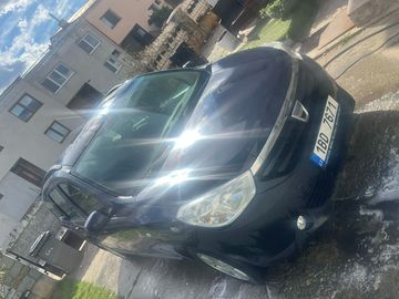 Dacia Lodgy 1.5 dCi | 7 MÍST |