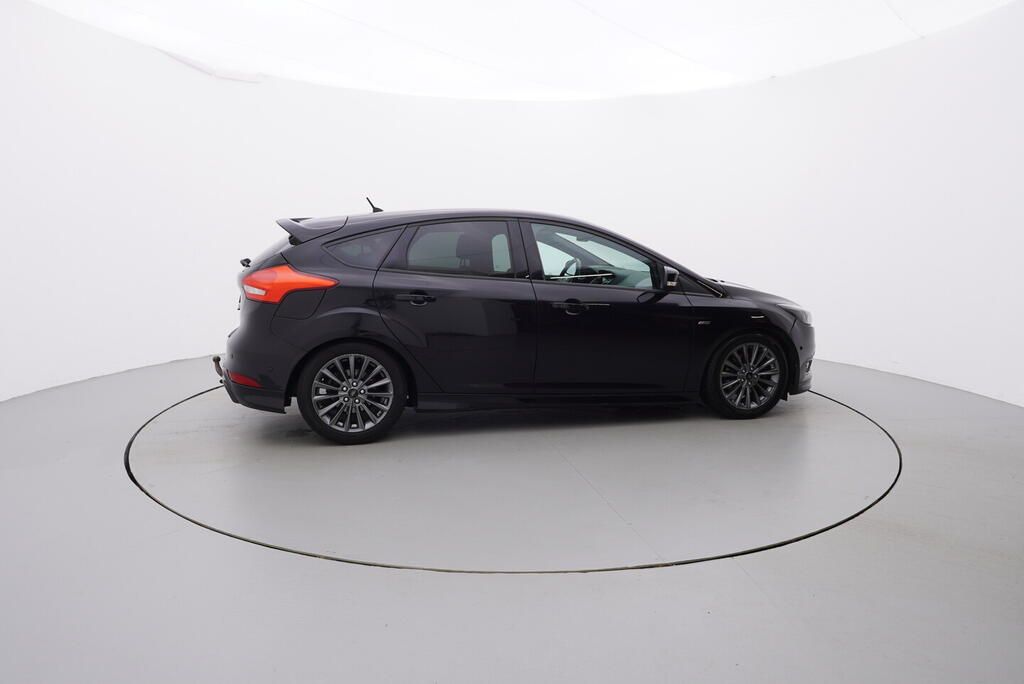 Ford Focus, ST-line 2.0 110 kW - fotka 6