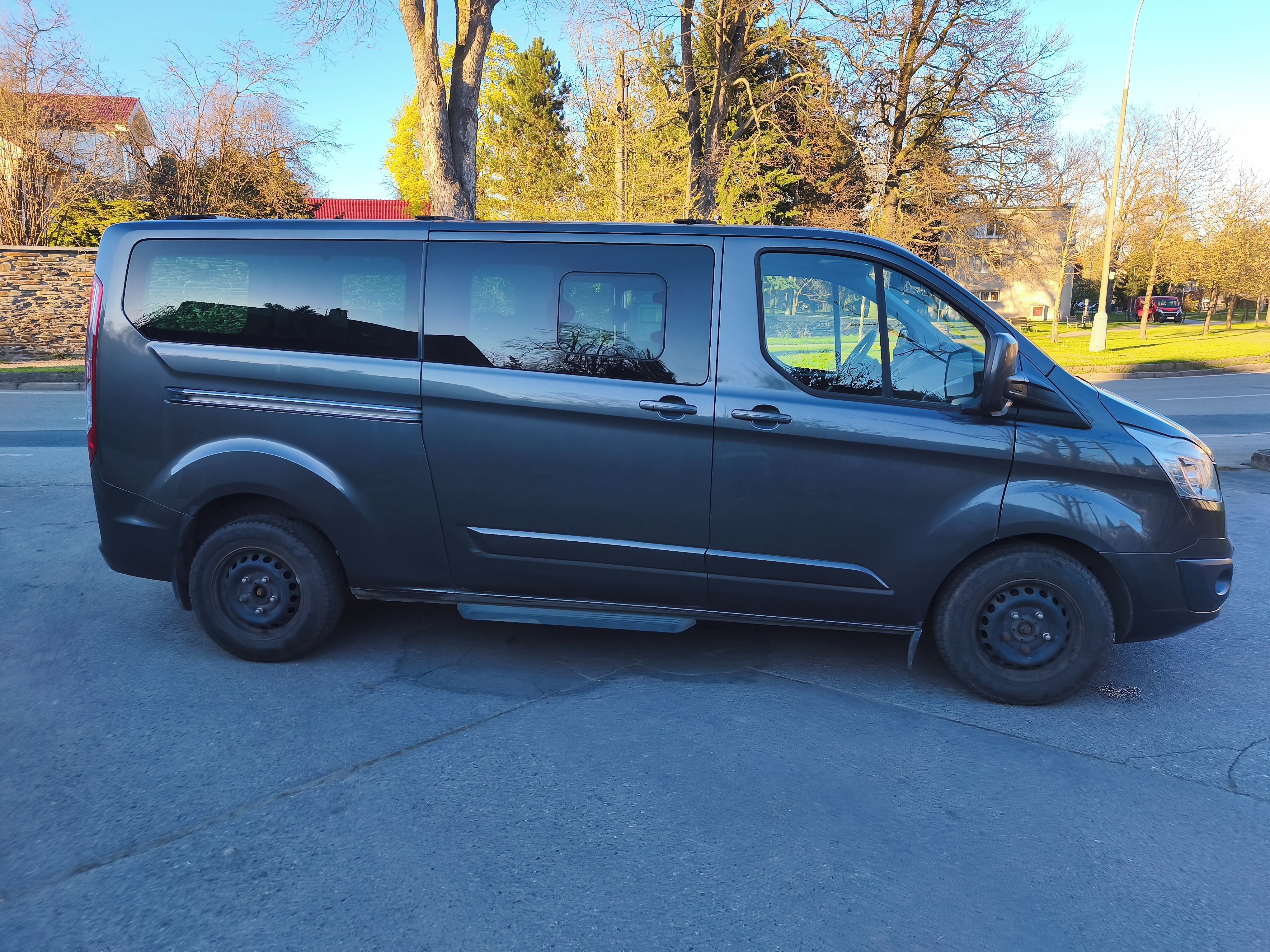 Ford Tourneo Custom, L2 Titanium - fotka 2
