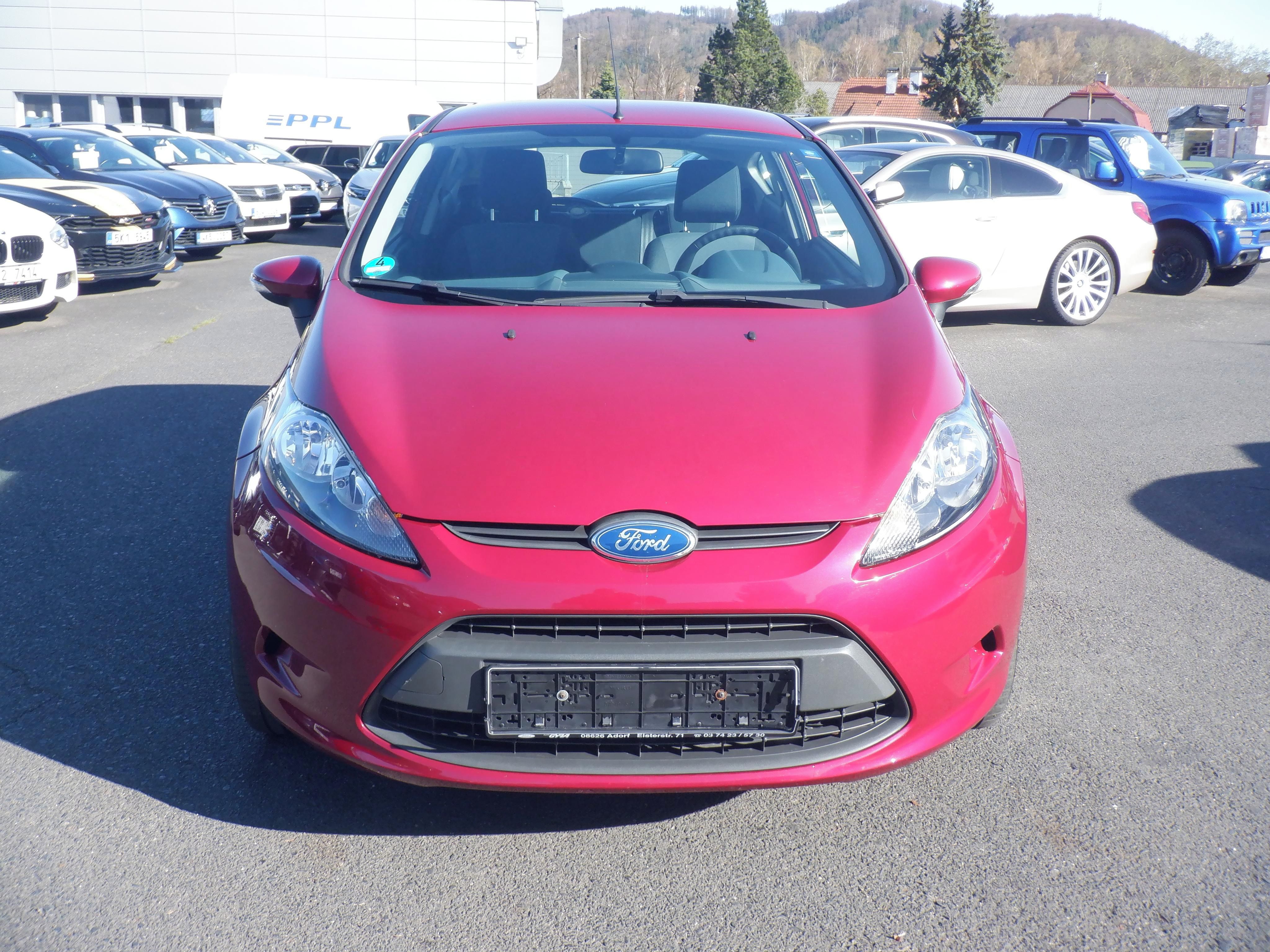 Ford Fiesta, 1.2i Ambiente - fotka 2