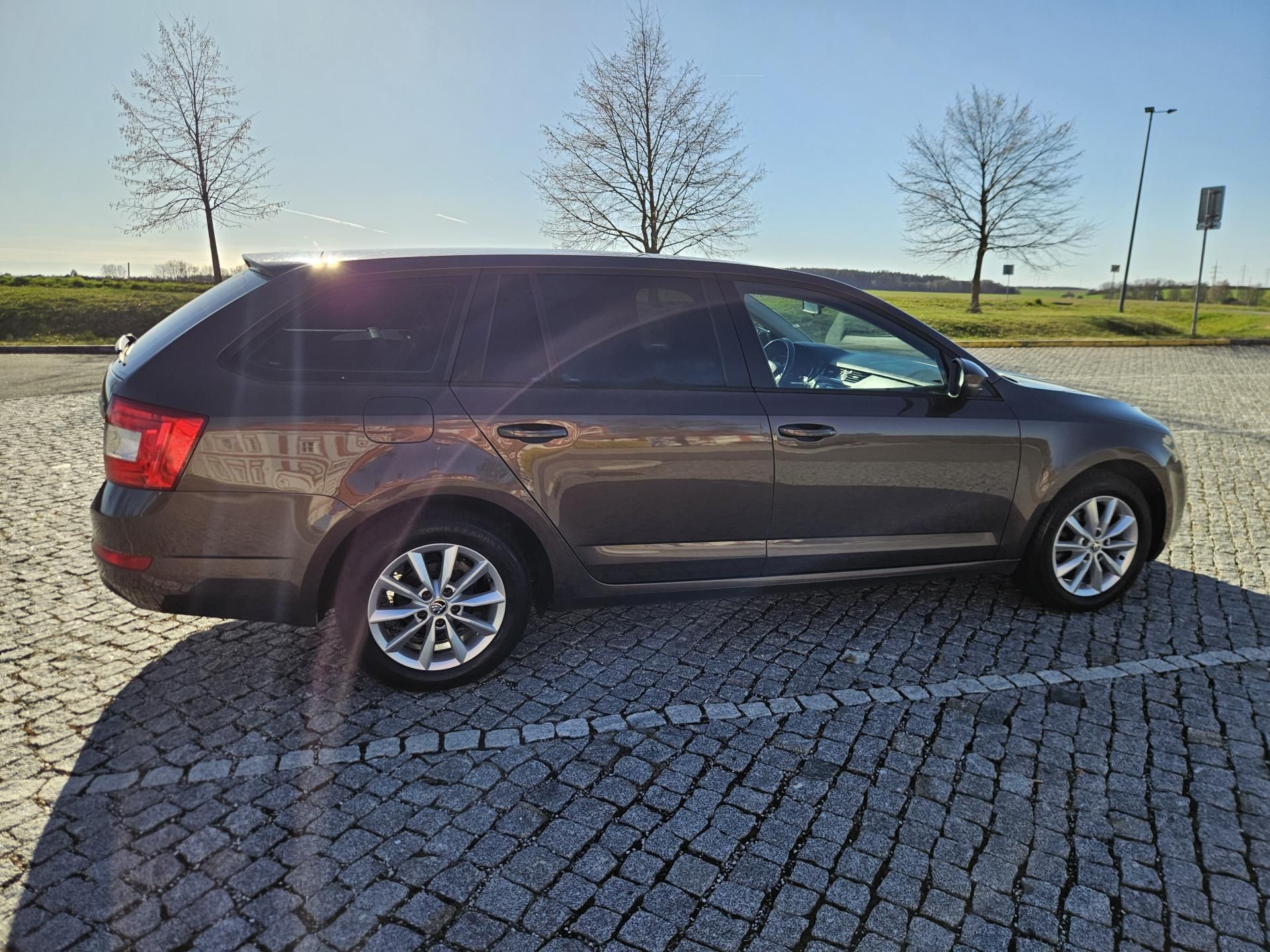 Škoda Octavia, SUPER STAV, 81KW, SPLÁTKY - fotka 6