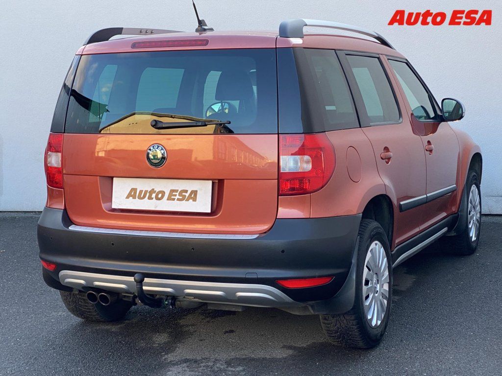Škoda Yeti, 2.0 TDi 4x4,ČR,Ambition - fotka 4