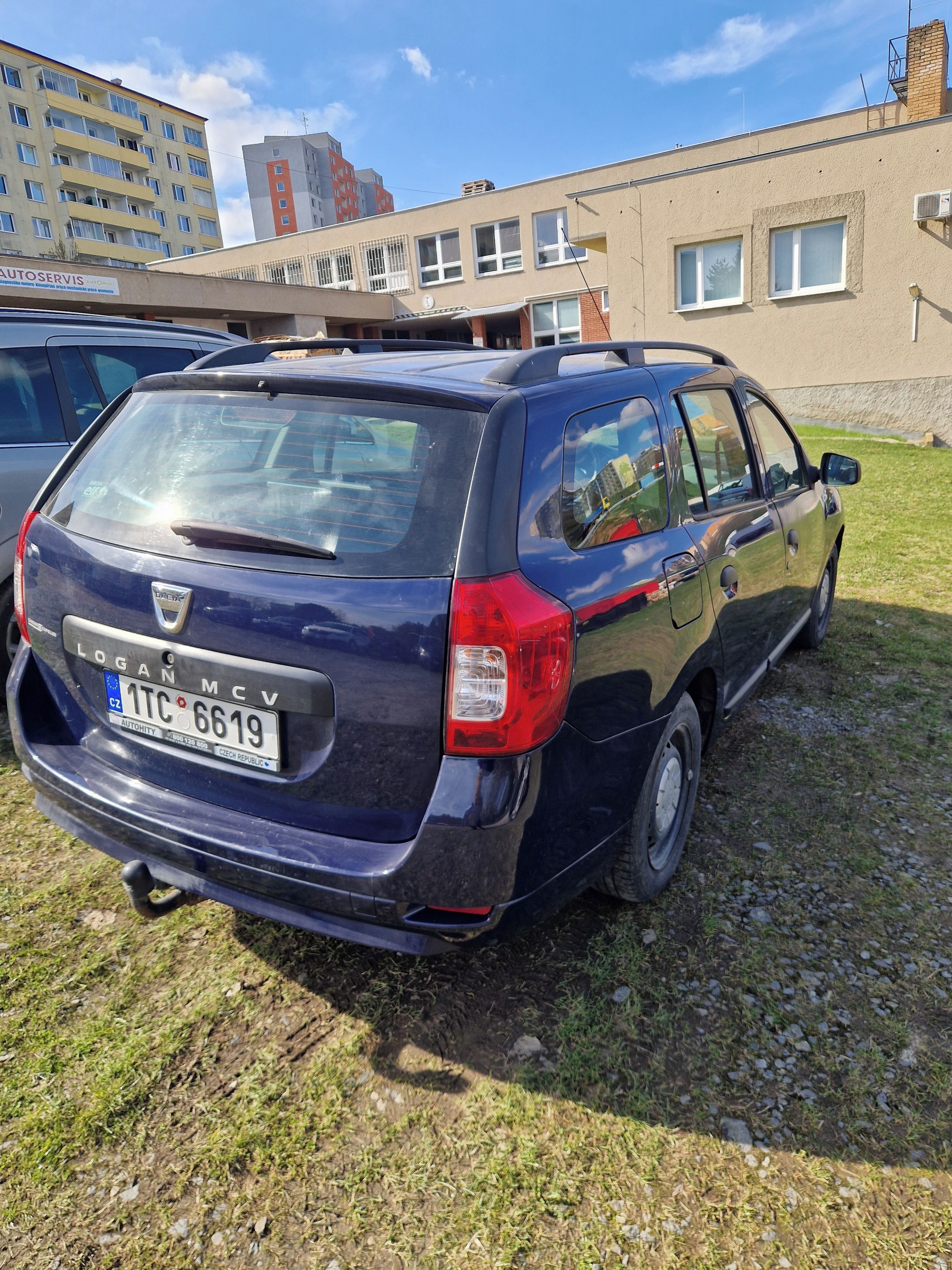 Dacia Logan, 1.2 55KW D4F F7 - fotka 3