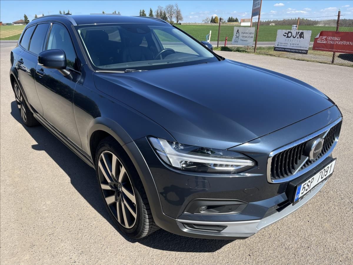 Volvo V90, 2,0 B4 145KW CROSS COUNTRY DPH - fotka 3