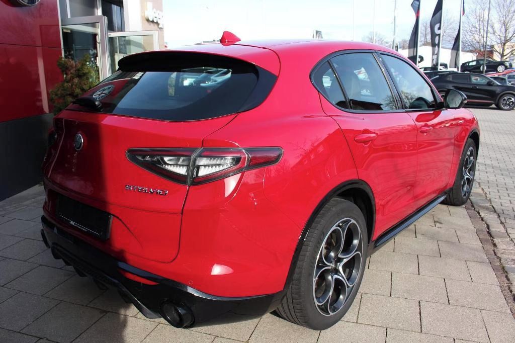 Alfa Romeo Stelvio, 2.2 JTDM VELOCE Q4*Kůže* - fotka 4