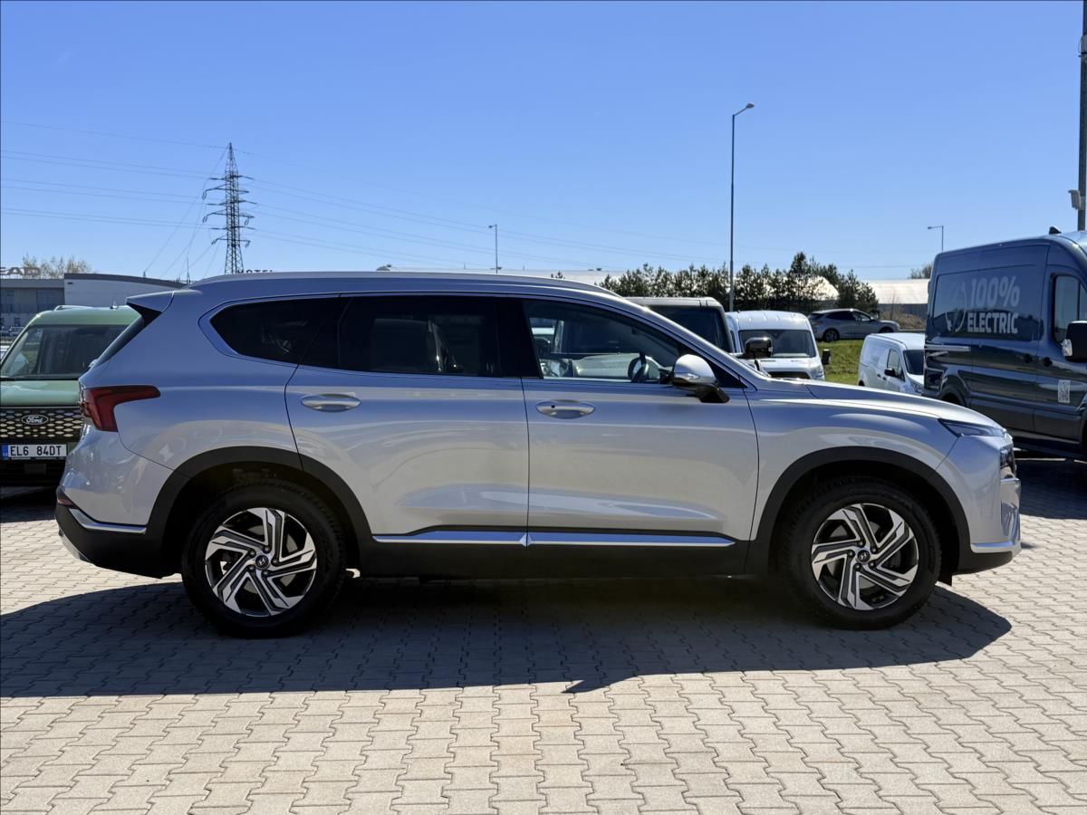 Hyundai Santa Fe, 2,2 CRDi 142 kW Smart DPH CZ - fotka 6