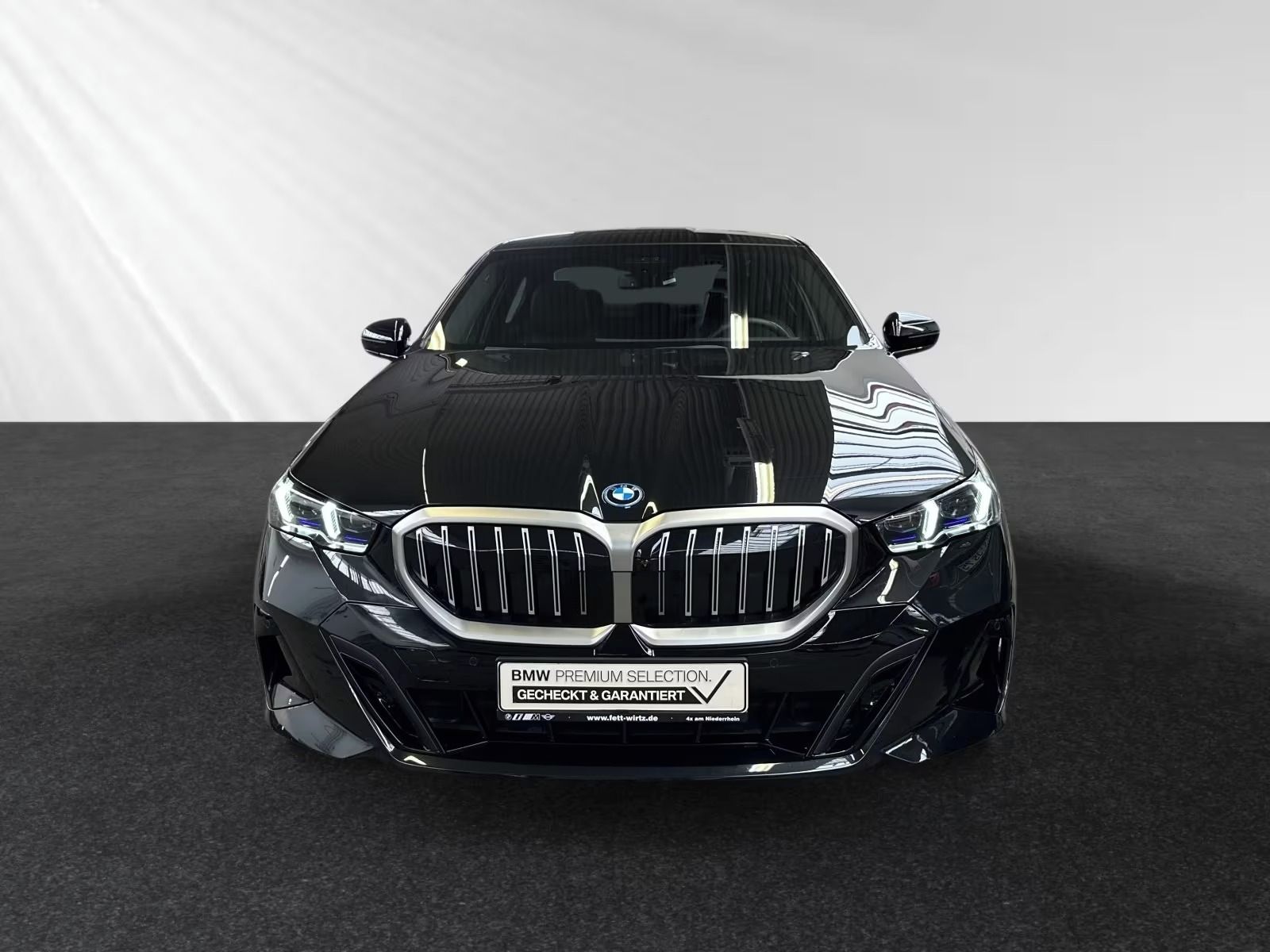 BMW Řada 5, 550e xDrive M Sport Panorama