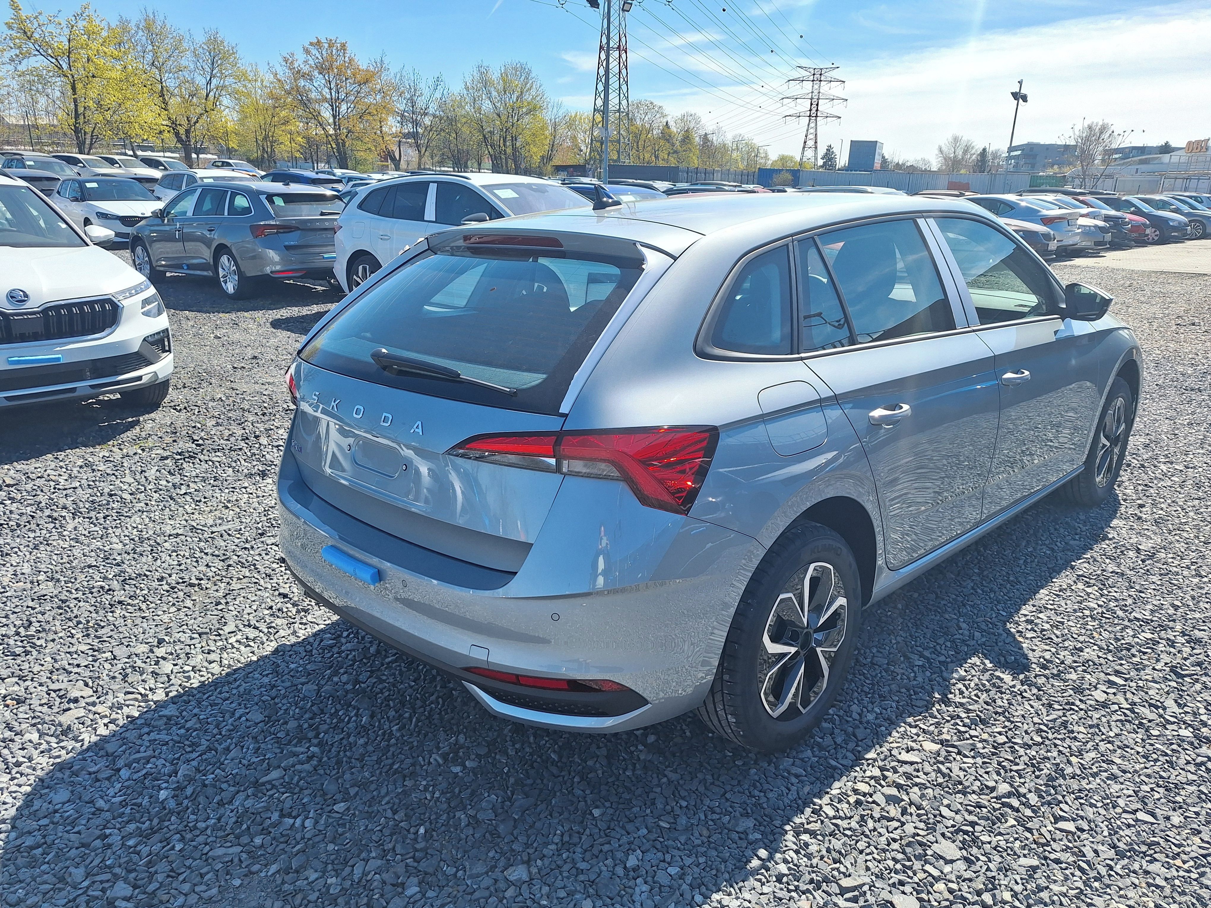 Škoda Scala, CLASSIC 1.0 TSI 70W - fotka 5