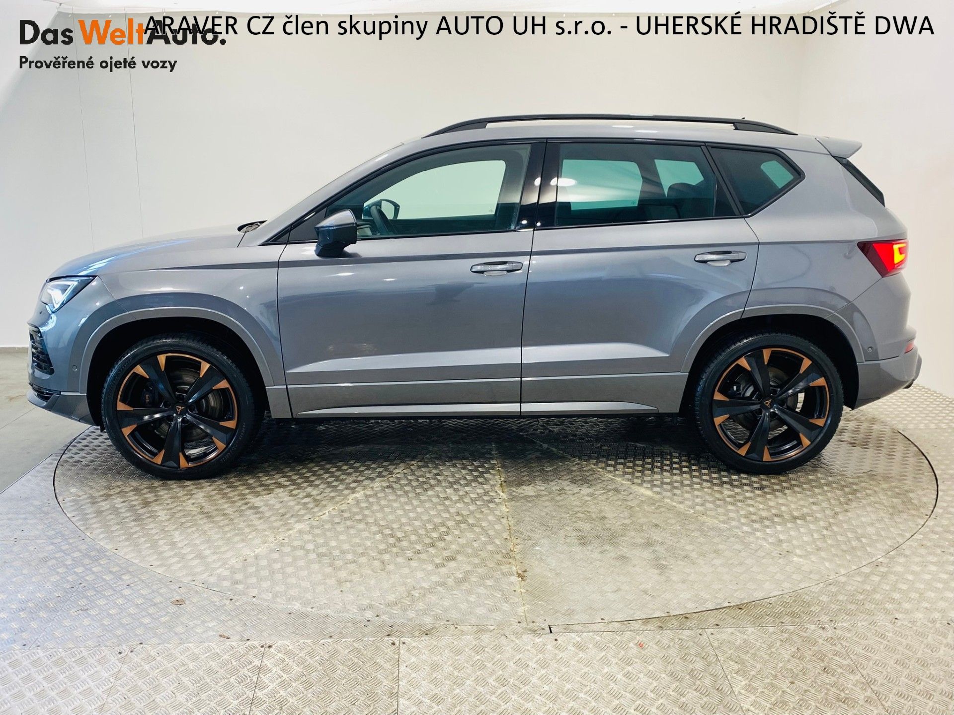 Cupra Ateca, 2.0 TSI 221kW DSG 4Drive - fotka 3