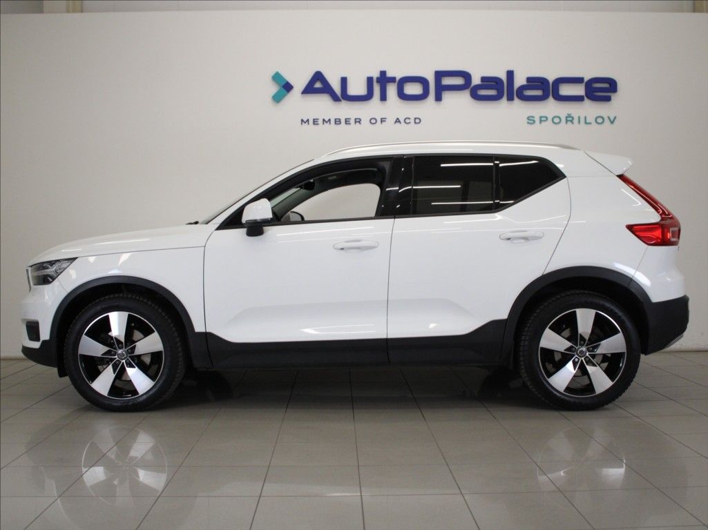 Volvo XC40, 2,0 D4 AWD Mom.PRO Pilot Tažné - fotka 5
