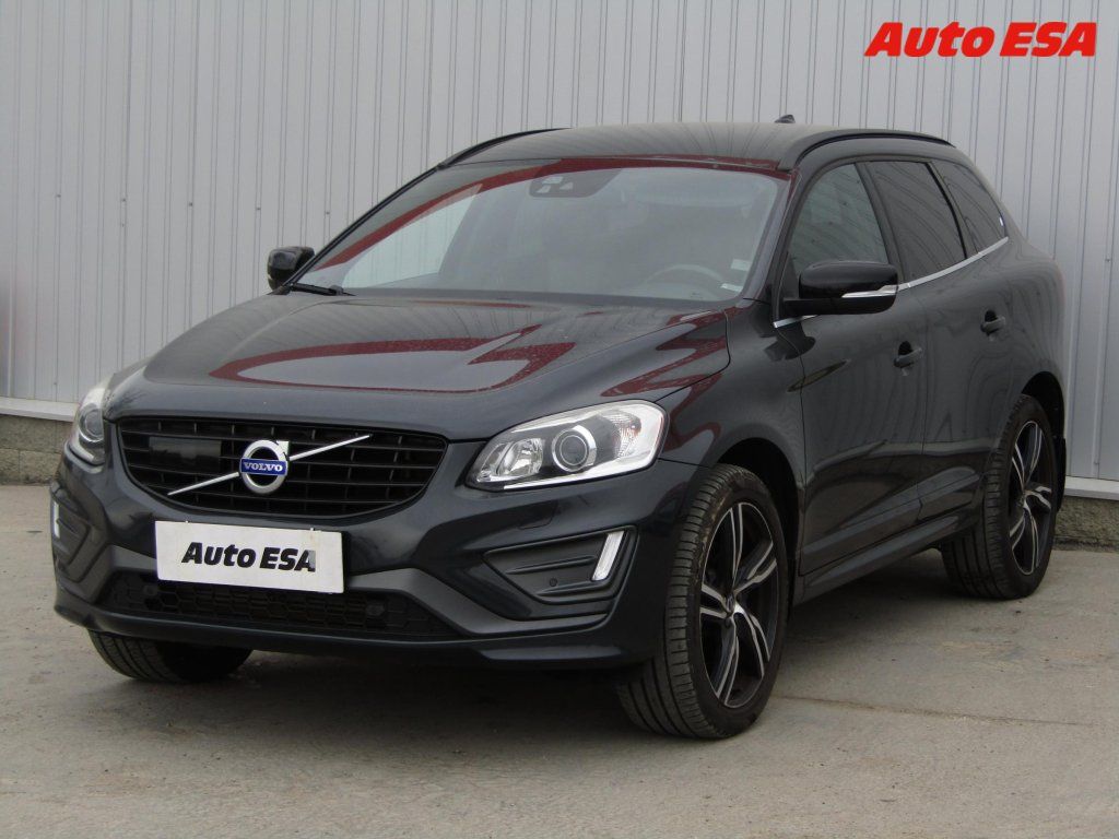 Volvo XC60, 2.0 D4,Momentum,xenon,navi - fotka 3