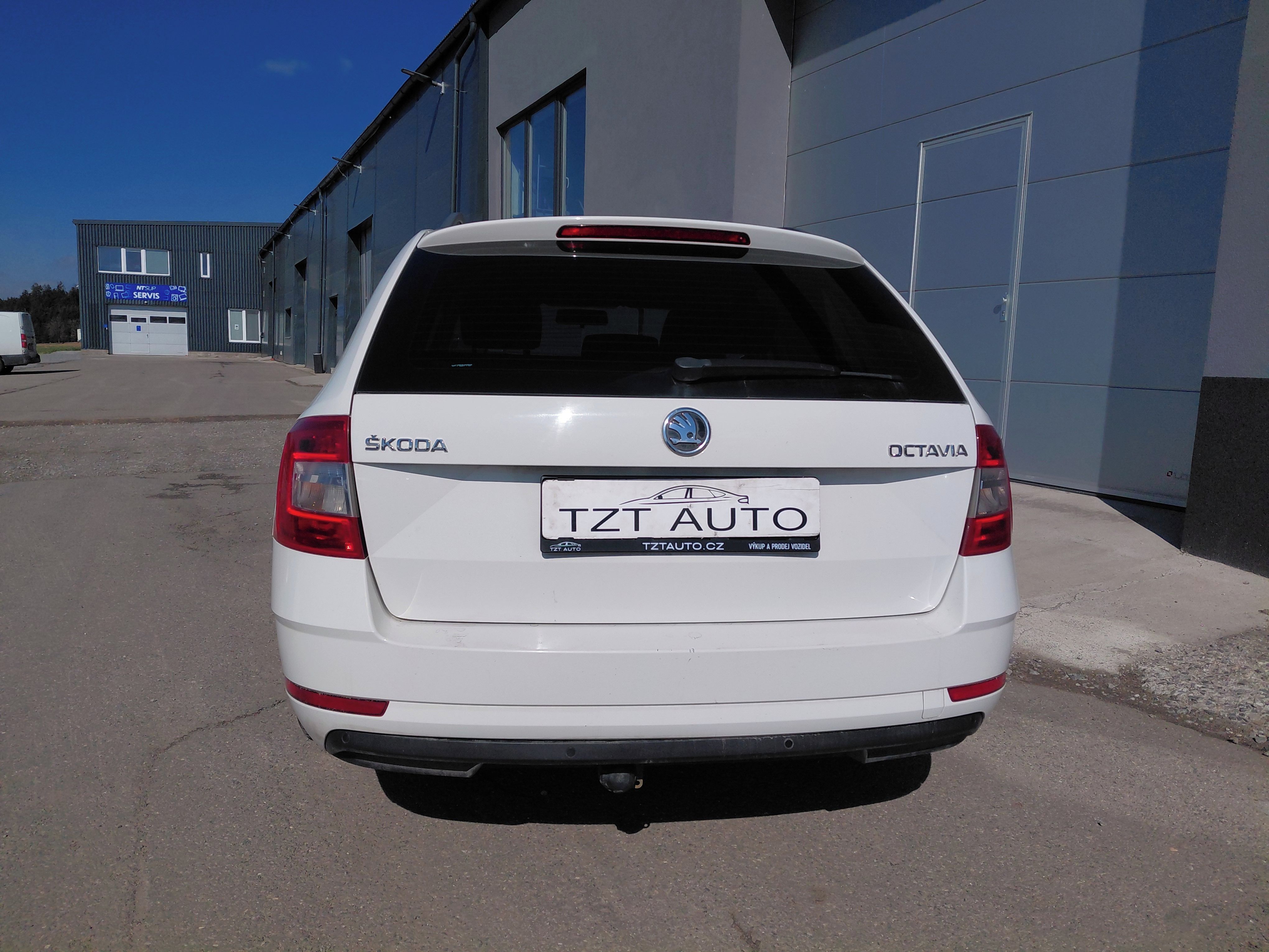 Škoda Octavia, III 1.6 TDi 85 kW FACELIFT - fotka 5