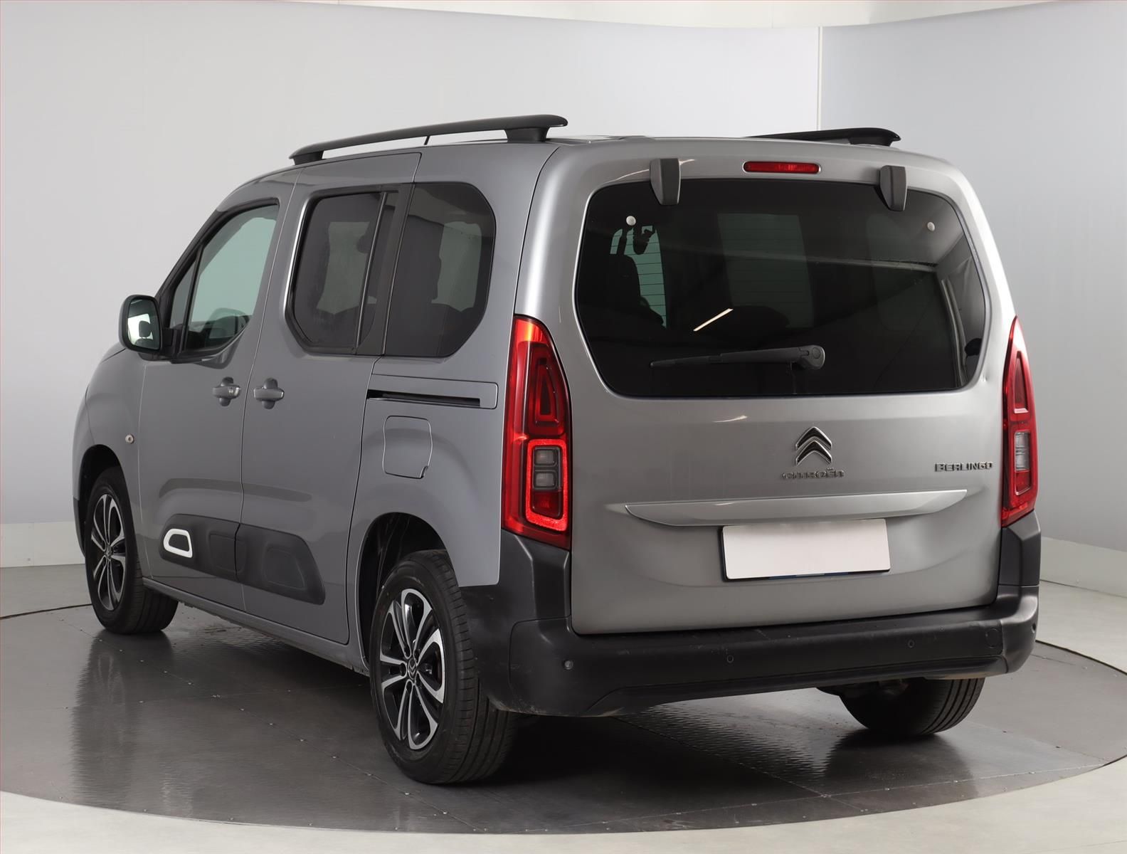 Citroën Berlingo, 1.5 BlueHDi, Shine, 5Míst - fotka 4