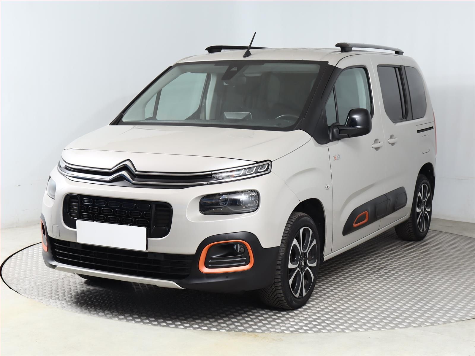 Citroën Berlingo, 1.5 BlueHDi, Feel, 5Míst - fotka 2