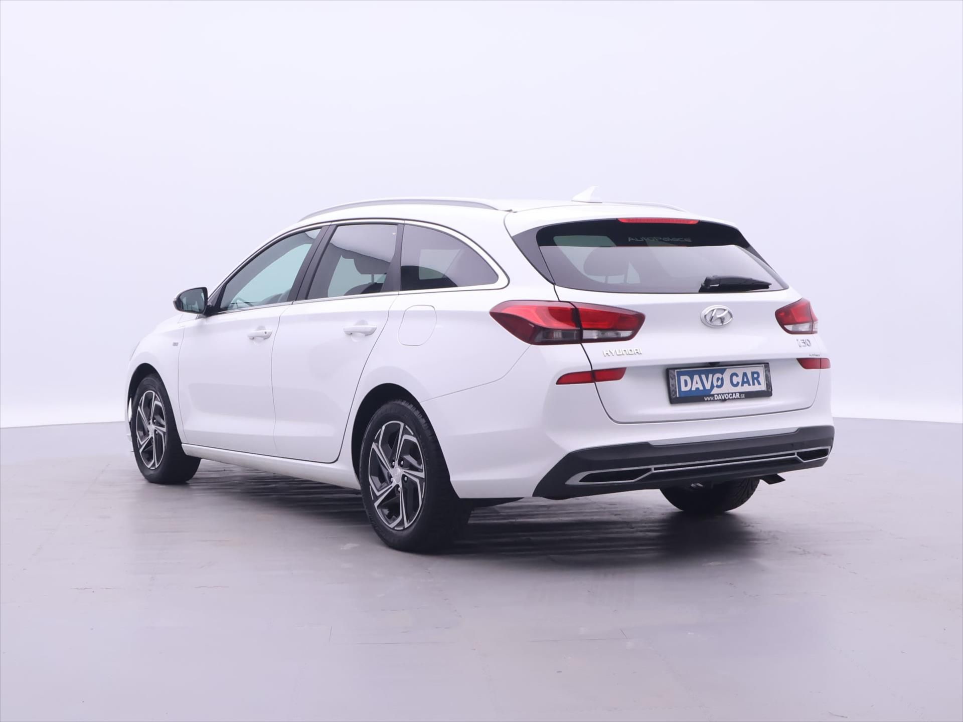 Hyundai i30, 1,5 T-GDI 117kW CZ 1.Maj. DPH - fotka 5