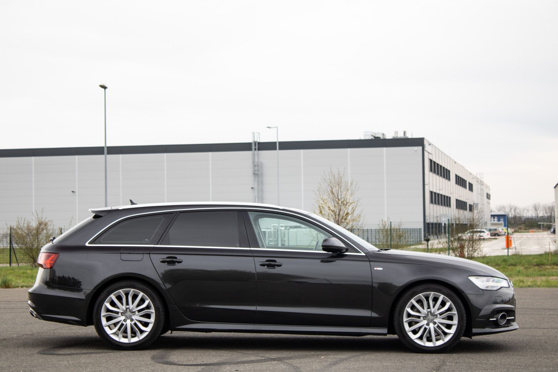 Audi A6 Avant - fotka 4