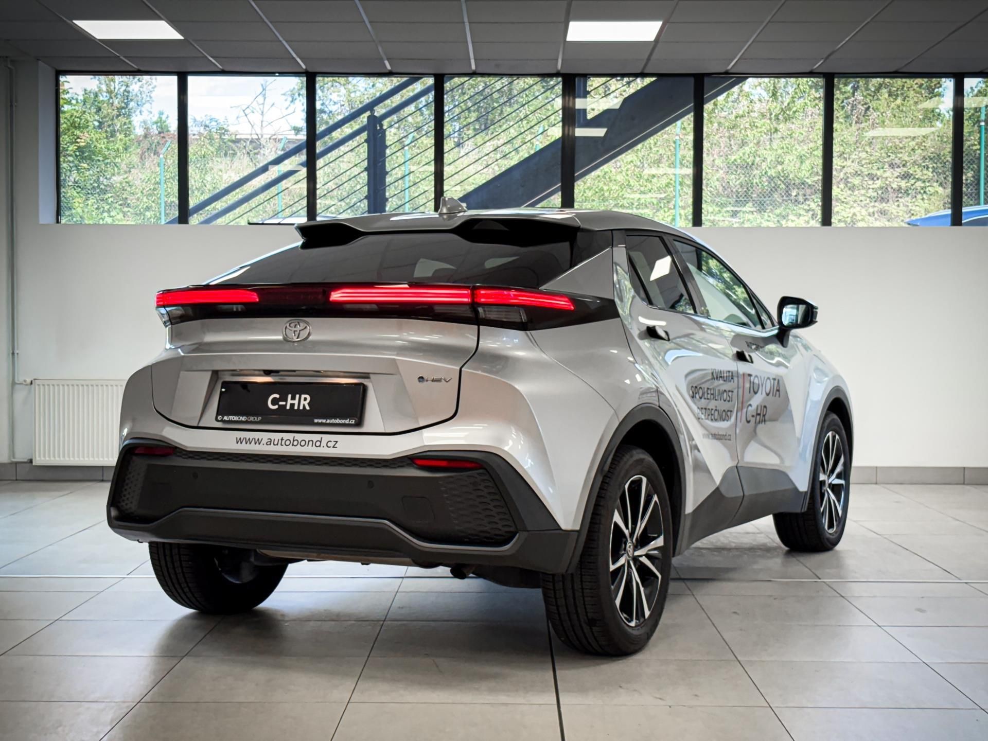 Toyota C-HR, 1.8 Hybrid,  e-CVT (4x2), Comf - fotka 4
