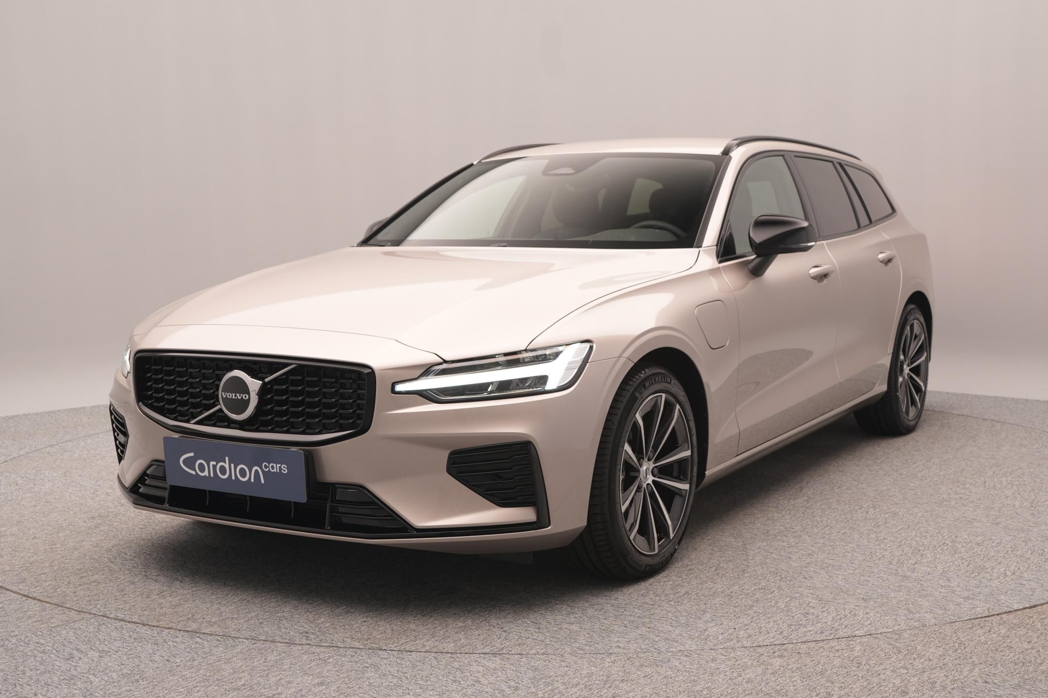 Volvo V60, T6 AWD Plug-in DARK PLUS