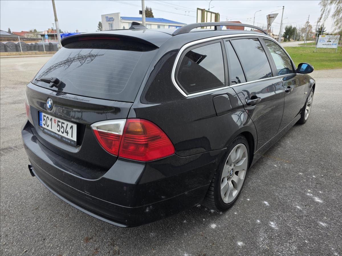 BMW Řada 3, 3,0 3.0D 170KW KŮŽE 2XALU KOLA - fotka 6