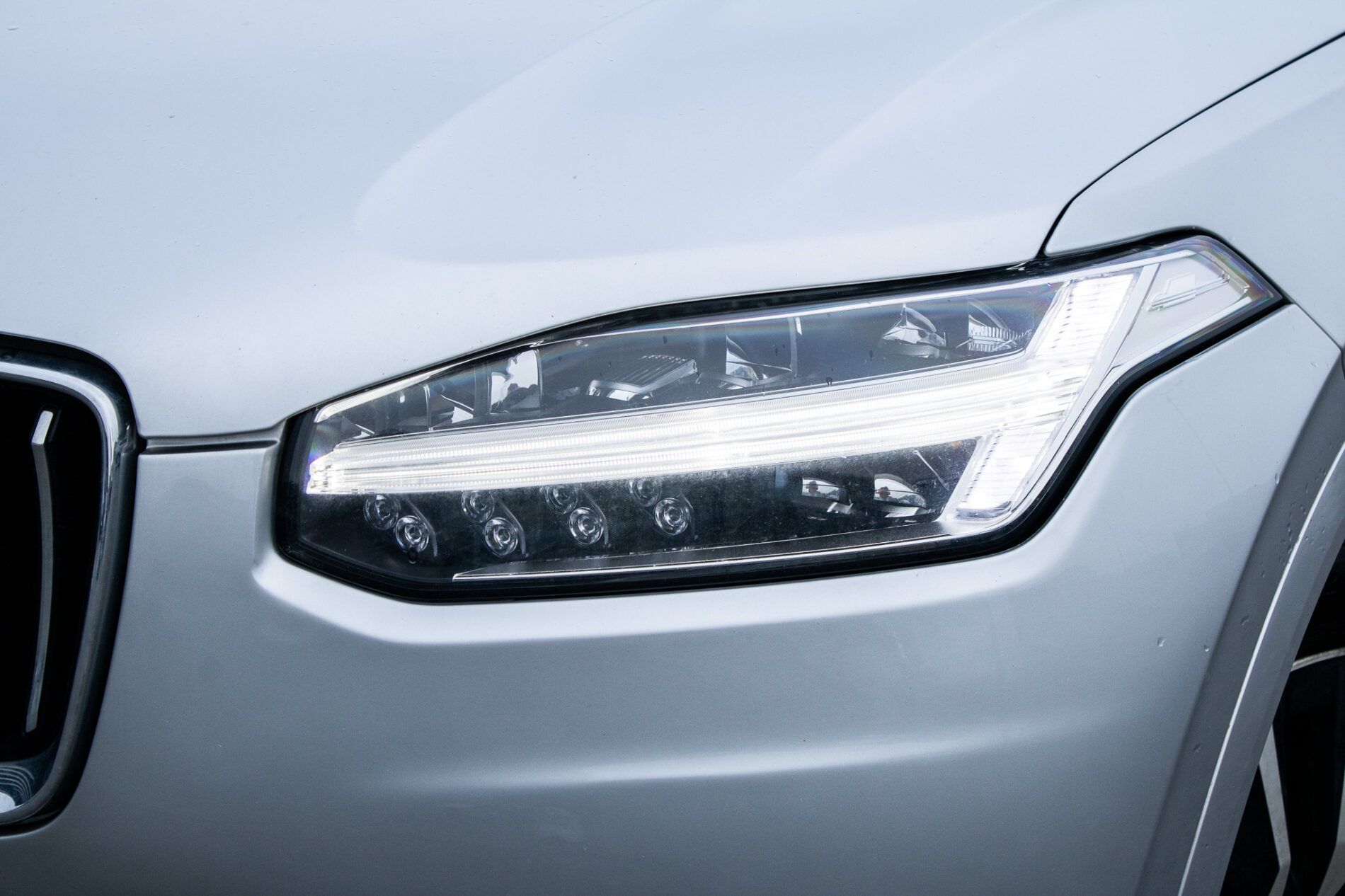 Volvo XC90 - fotka 4