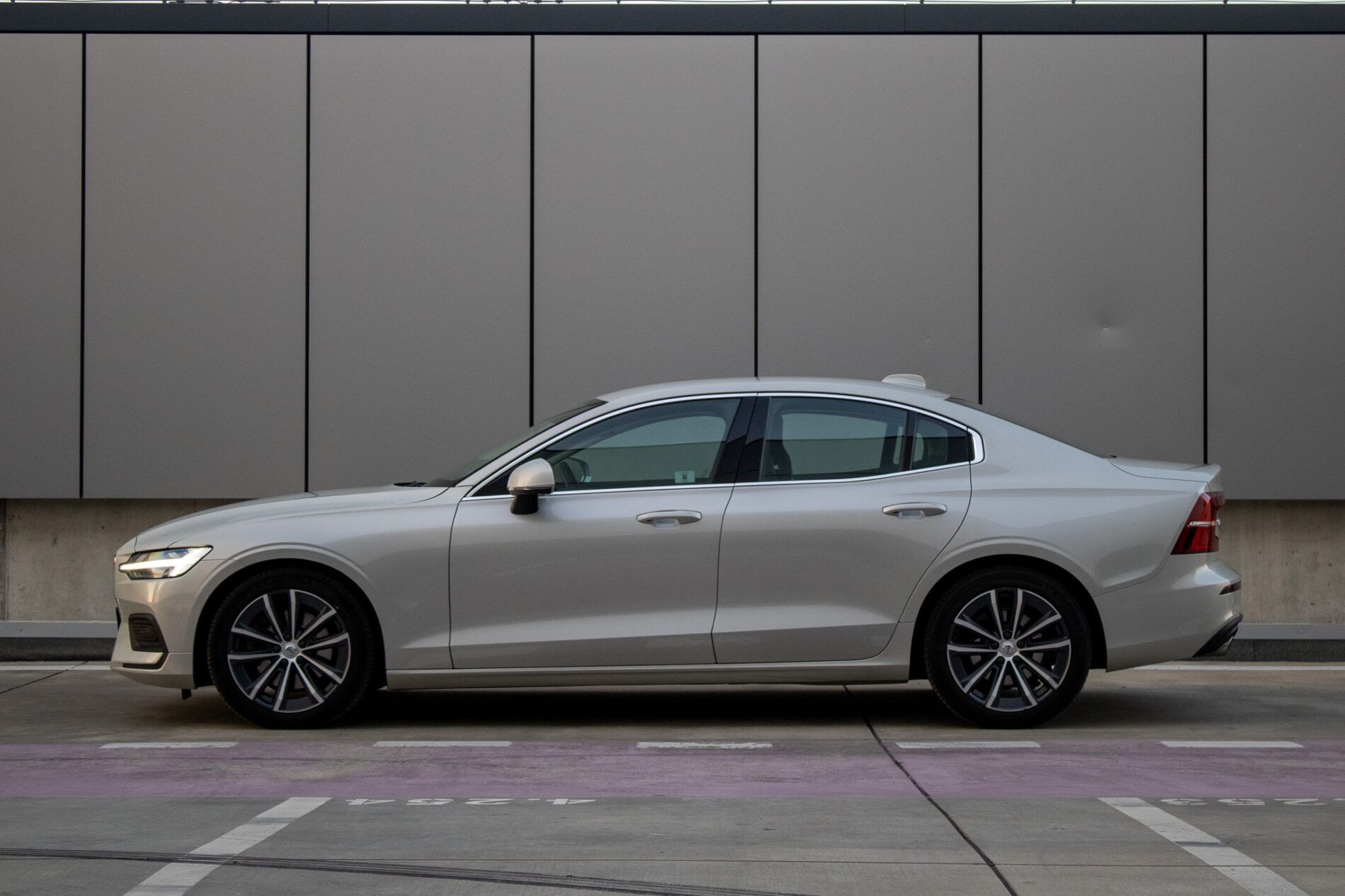 Volvo S60 - fotka 4