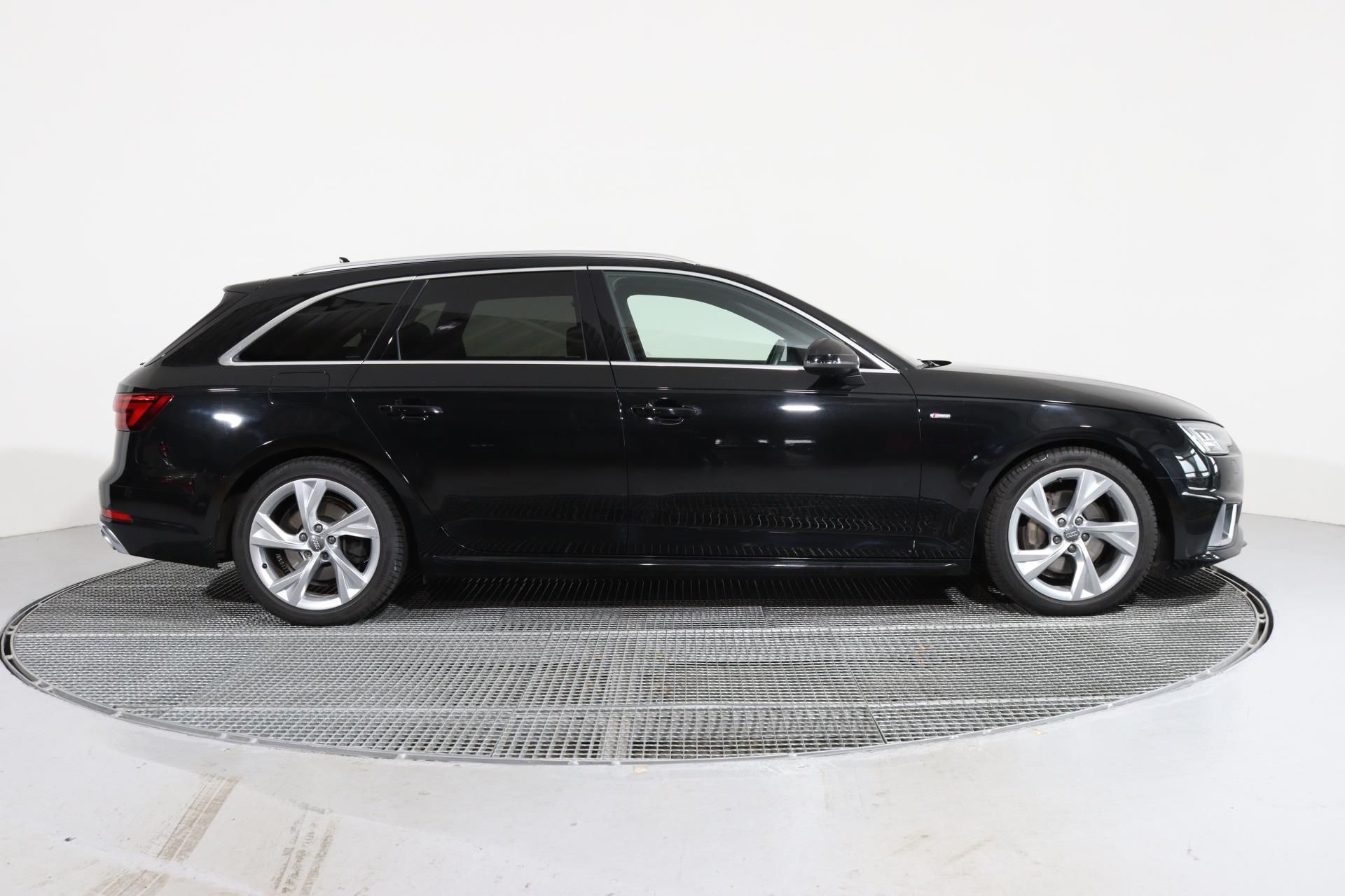 Audi A4, AVANT SPORT 40 TDI quattro 140 - fotka 3