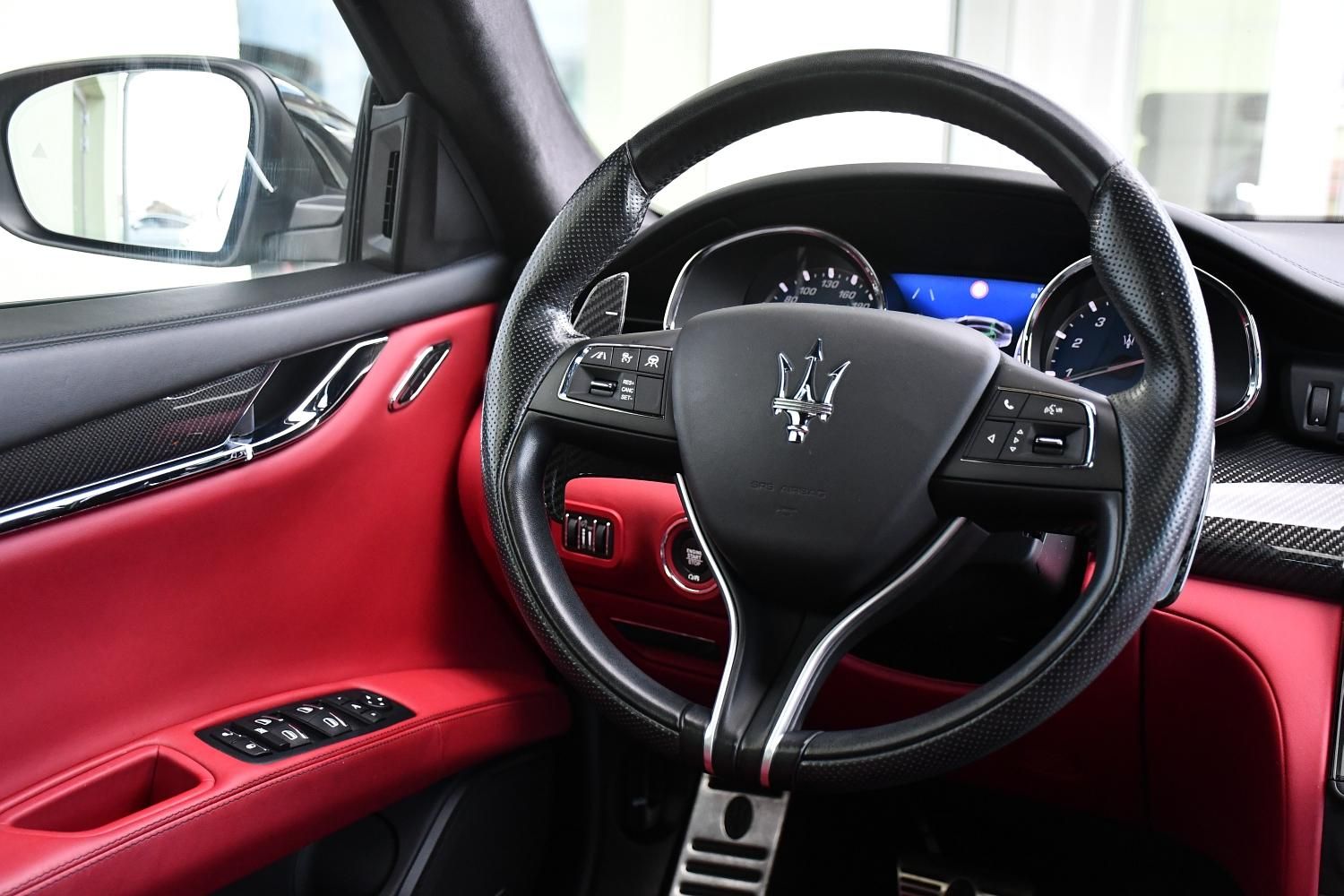 Maserati Quattroporte, SQ4 GRANSPORT 3.0 V6 K360°H/K - fotka 6