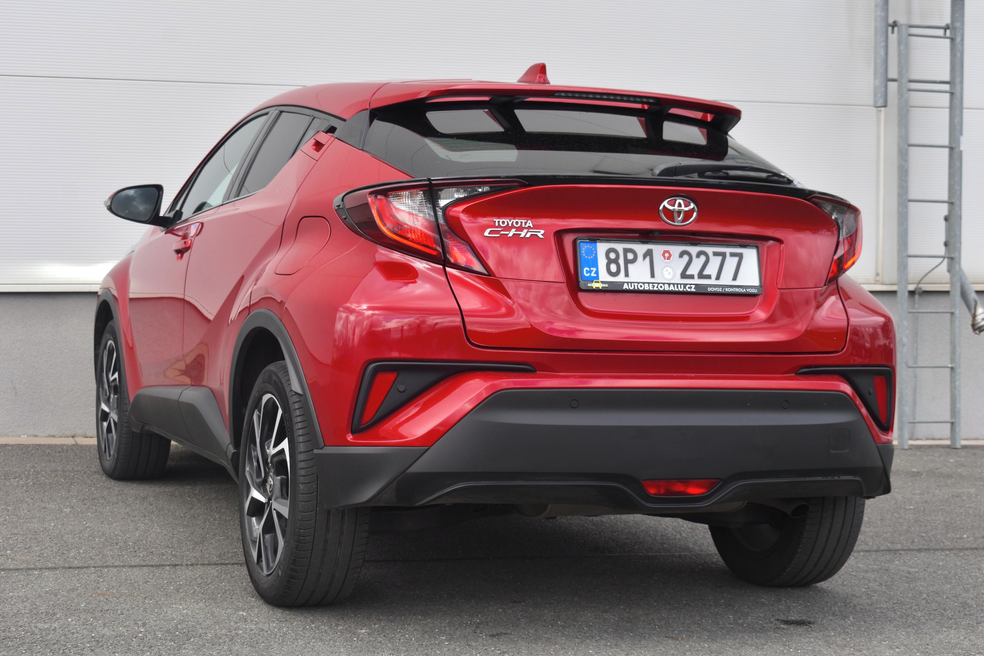Toyota C-HR, 1.2 Turbo/2020/85kW/MANUÁL - fotka 6