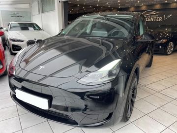 Basis RWD*Kůže*Kamera*Navi*
