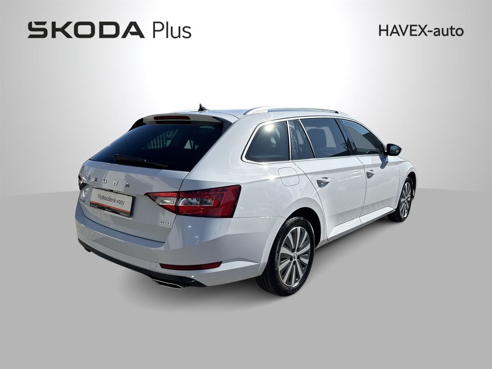 Škoda Superb, Combi 2.0 TSI 4x4 DSG Style - fotka 2