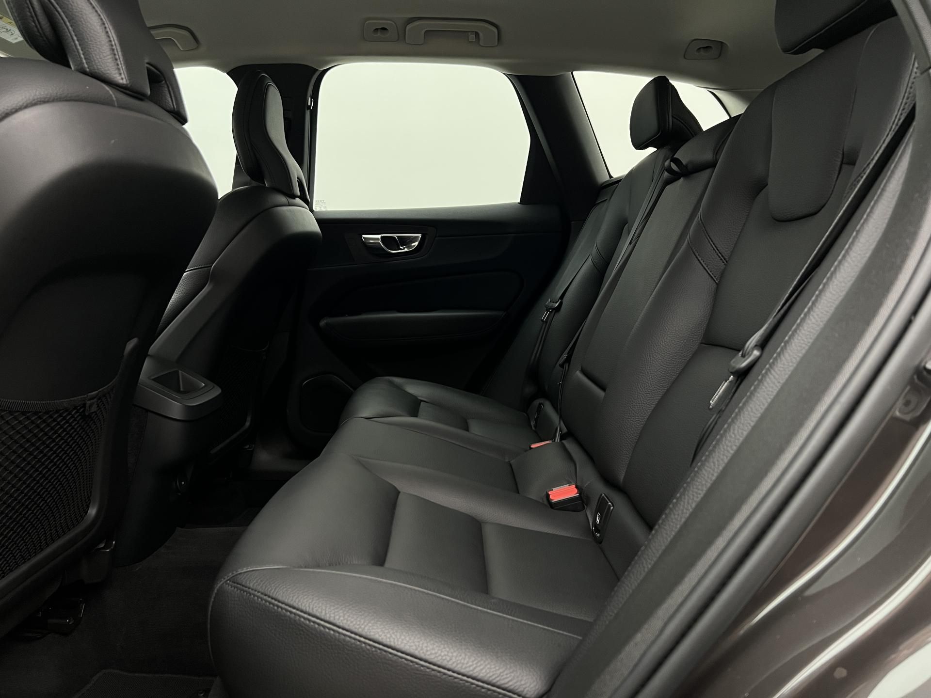 Volvo XC60, B4 INSCRIPTION AUT - fotka 6