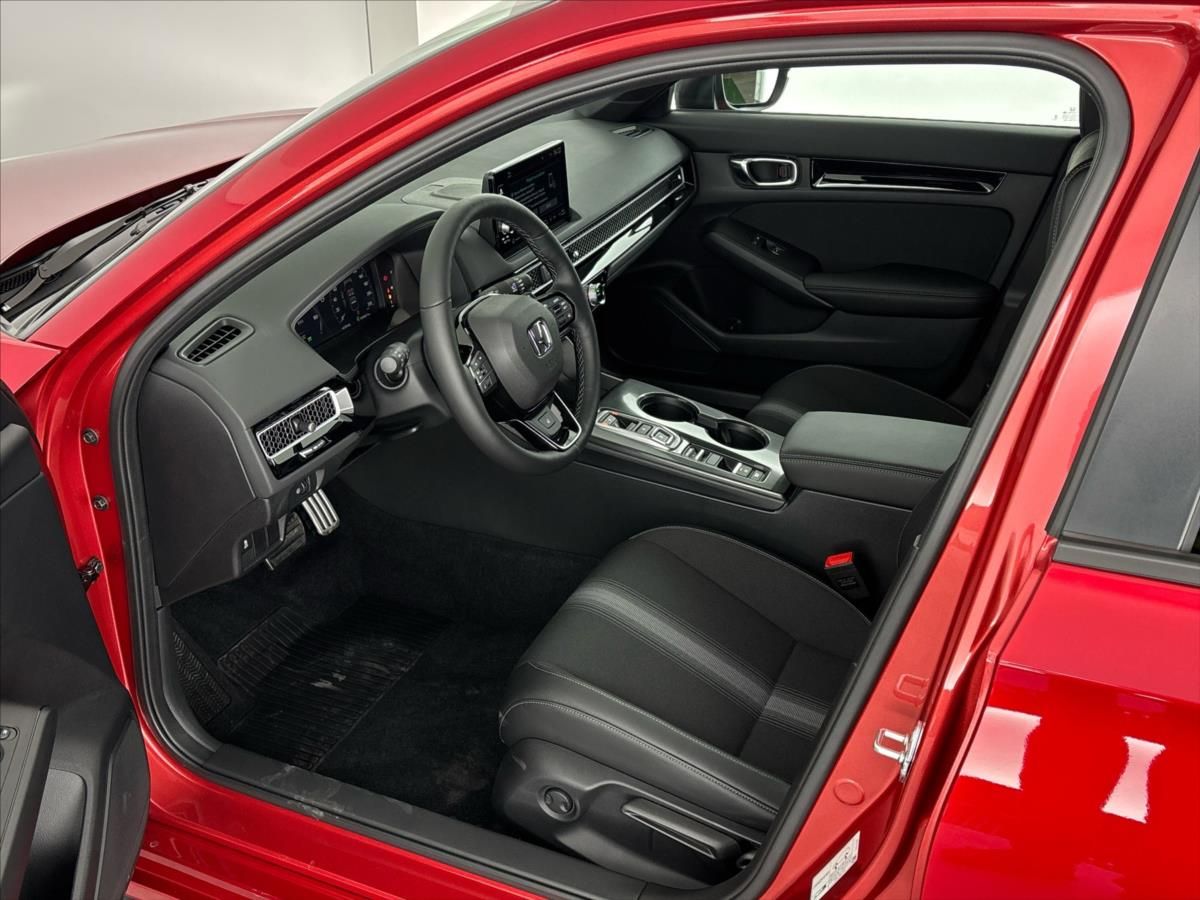 Honda Civic, 2,0 Benzín eHEV  I-MMD - fotka 6