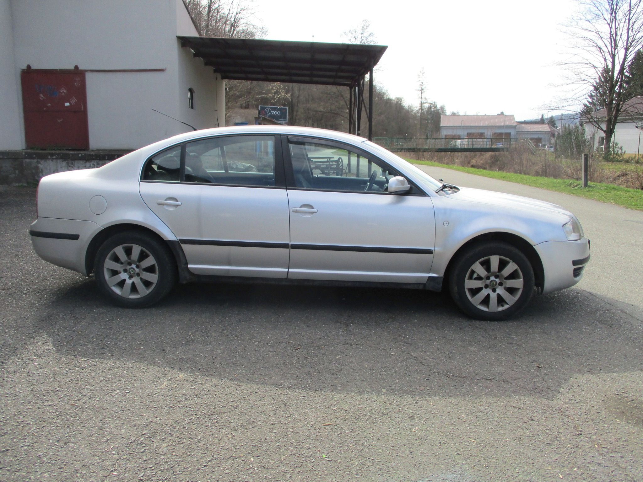 Škoda Superb, 1.9 TDi - tažné zařízení - fotka 6