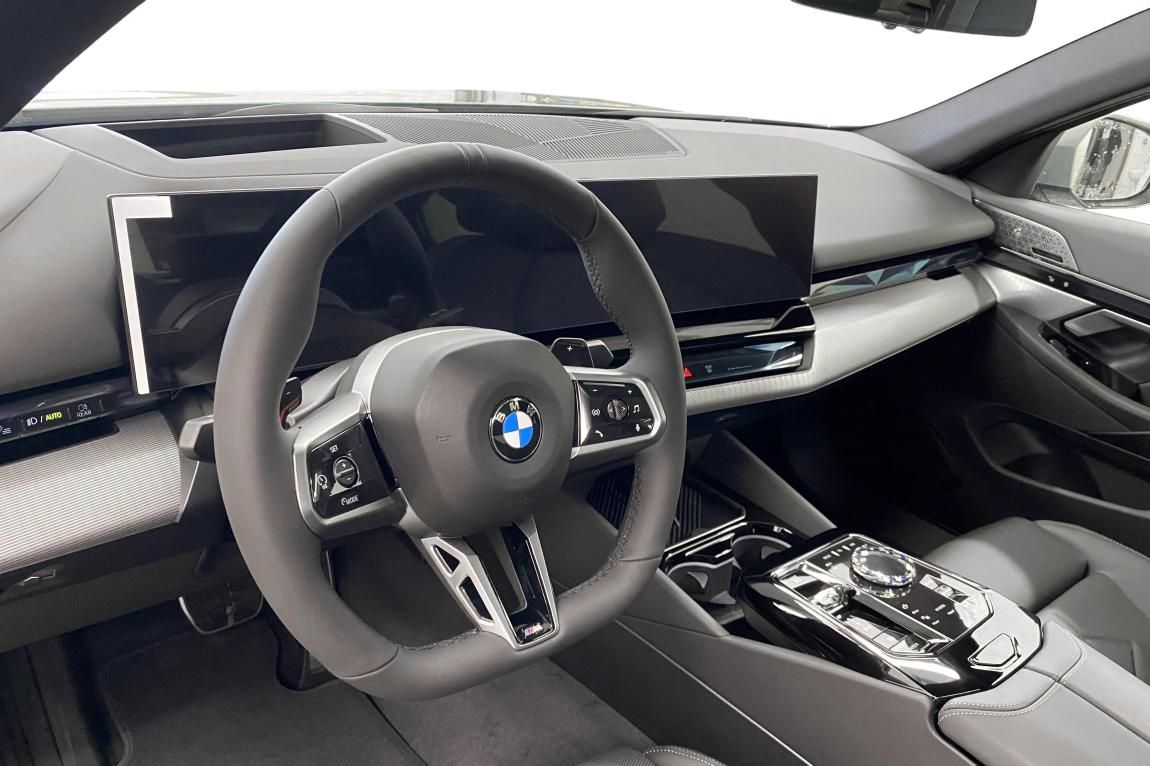 BMW Řada 5, 540d xDrive Sedan - fotka 5