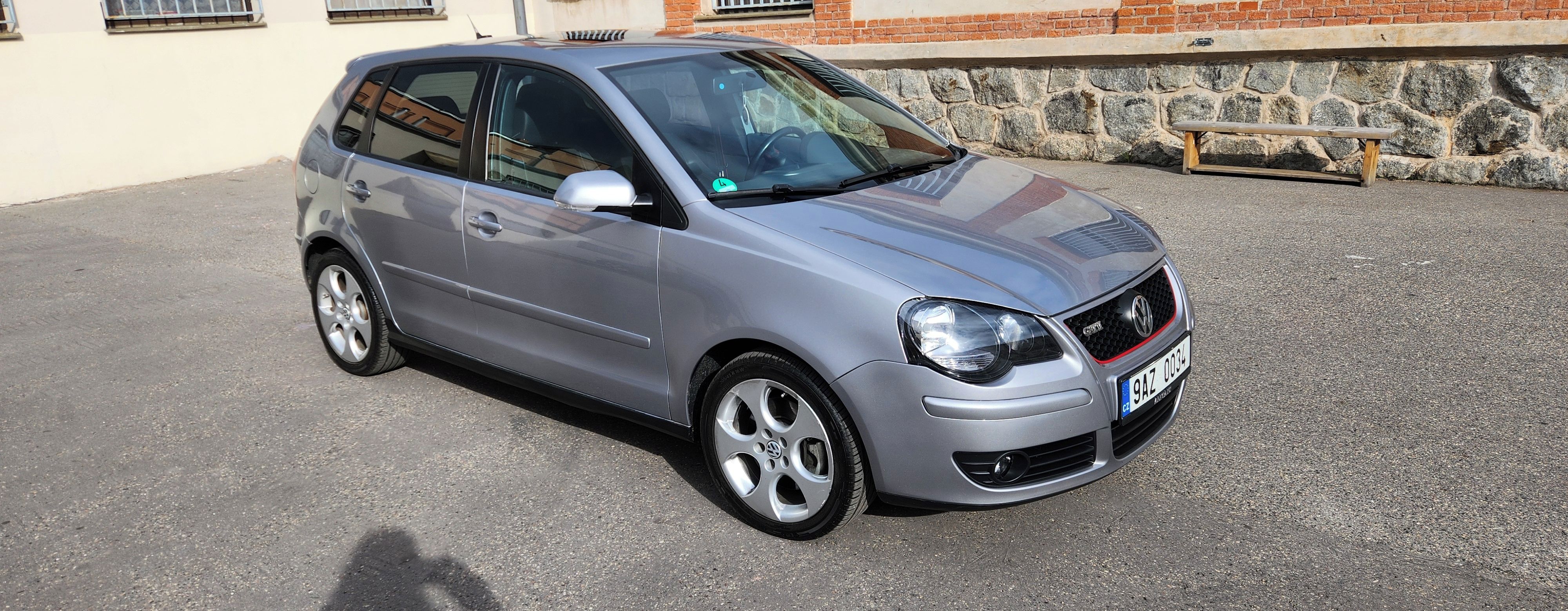 Volkswagen Polo, 1.8 TURBO GTI - fotka 2