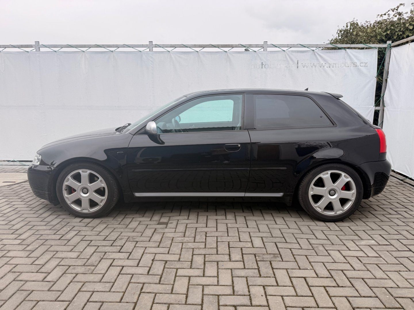 Audi S3, 1.8 TFSi 154kW*KRÁSNÝ VŮZ !!!* - fotka 3