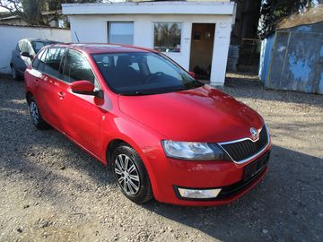 1,2TSI-63KW-NOVÉ KOTOUČE+PRUŽ