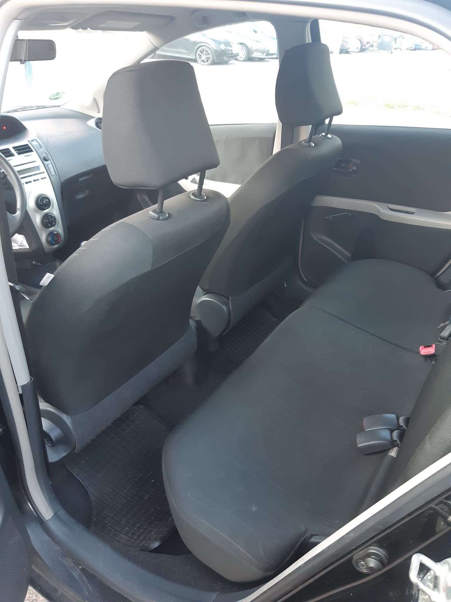 Toyota Yaris, 1,33-DUAL, 6-St, Stop-Start, - fotka 6