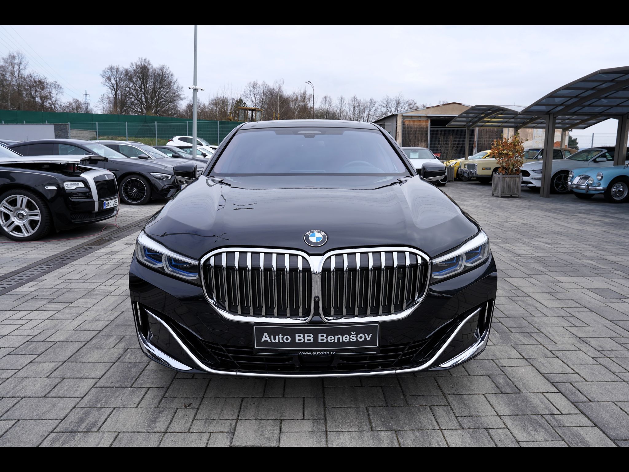 BMW Řada 7, M760Li xDrive/6.6i/V12/590PS