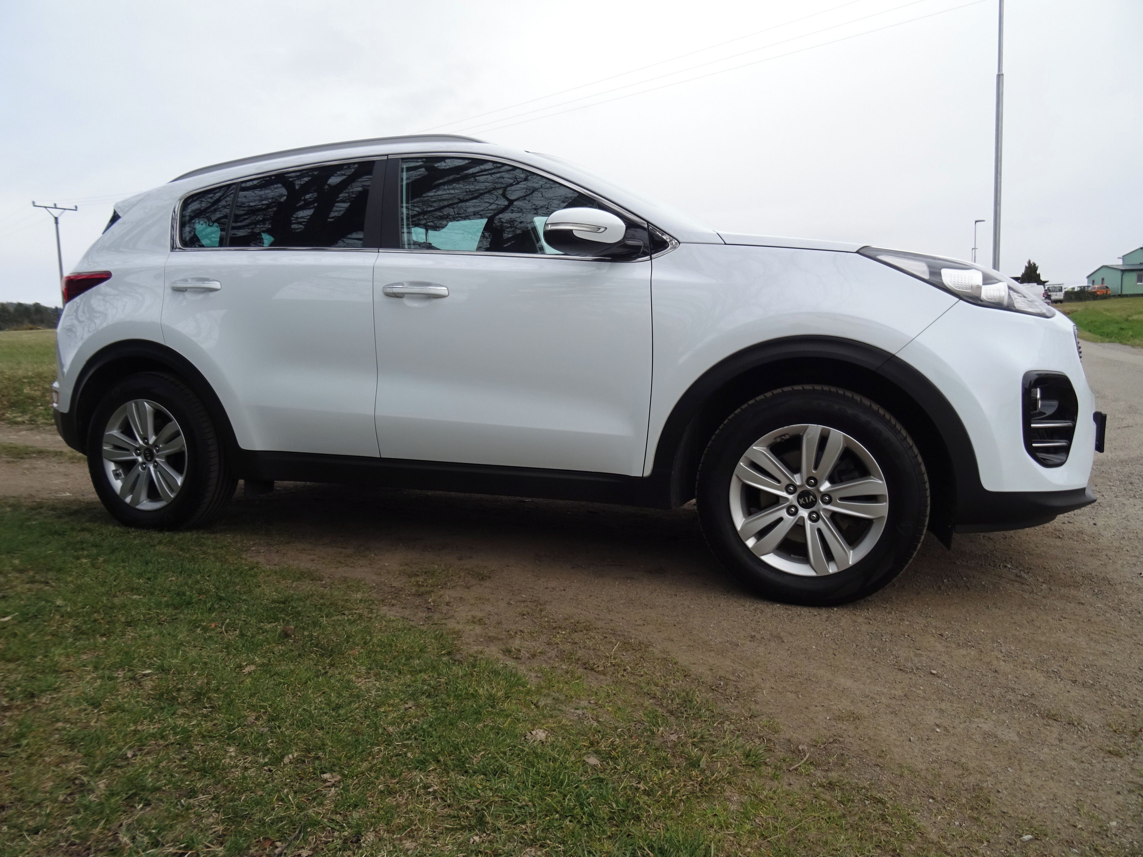 Kia Sportage, 1,7 CRDi servis jen Kia, tažné - fotka 3