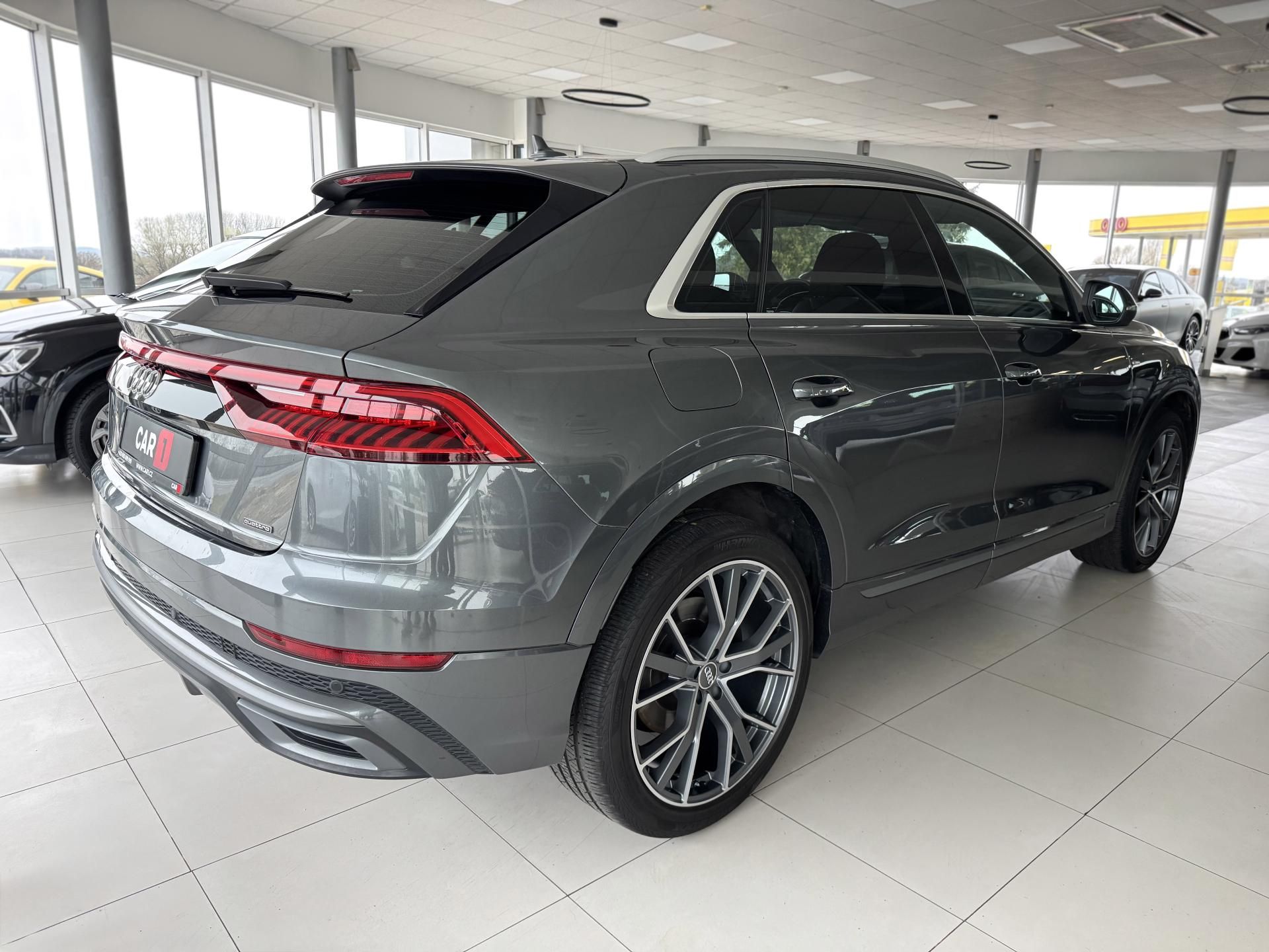Audi Q8, 50TDI Quattro*S-LINE*Panor*DPH - fotka 5