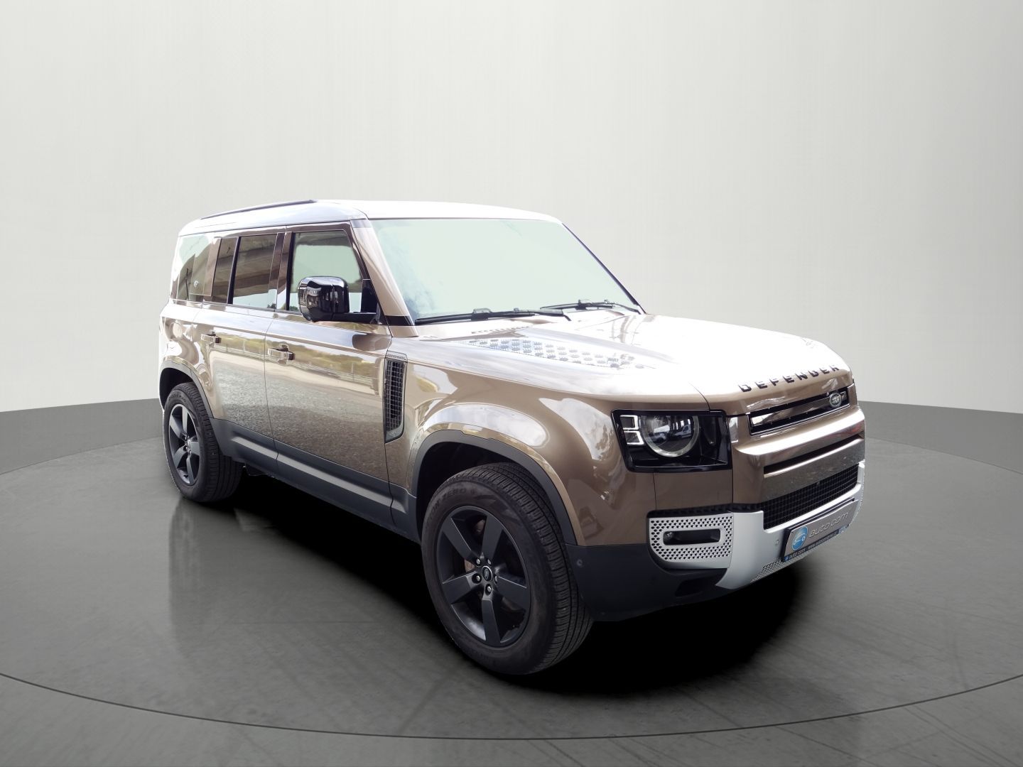 Land Rover Defender, 110 D300 221kW Black Packet ČR - fotka 6
