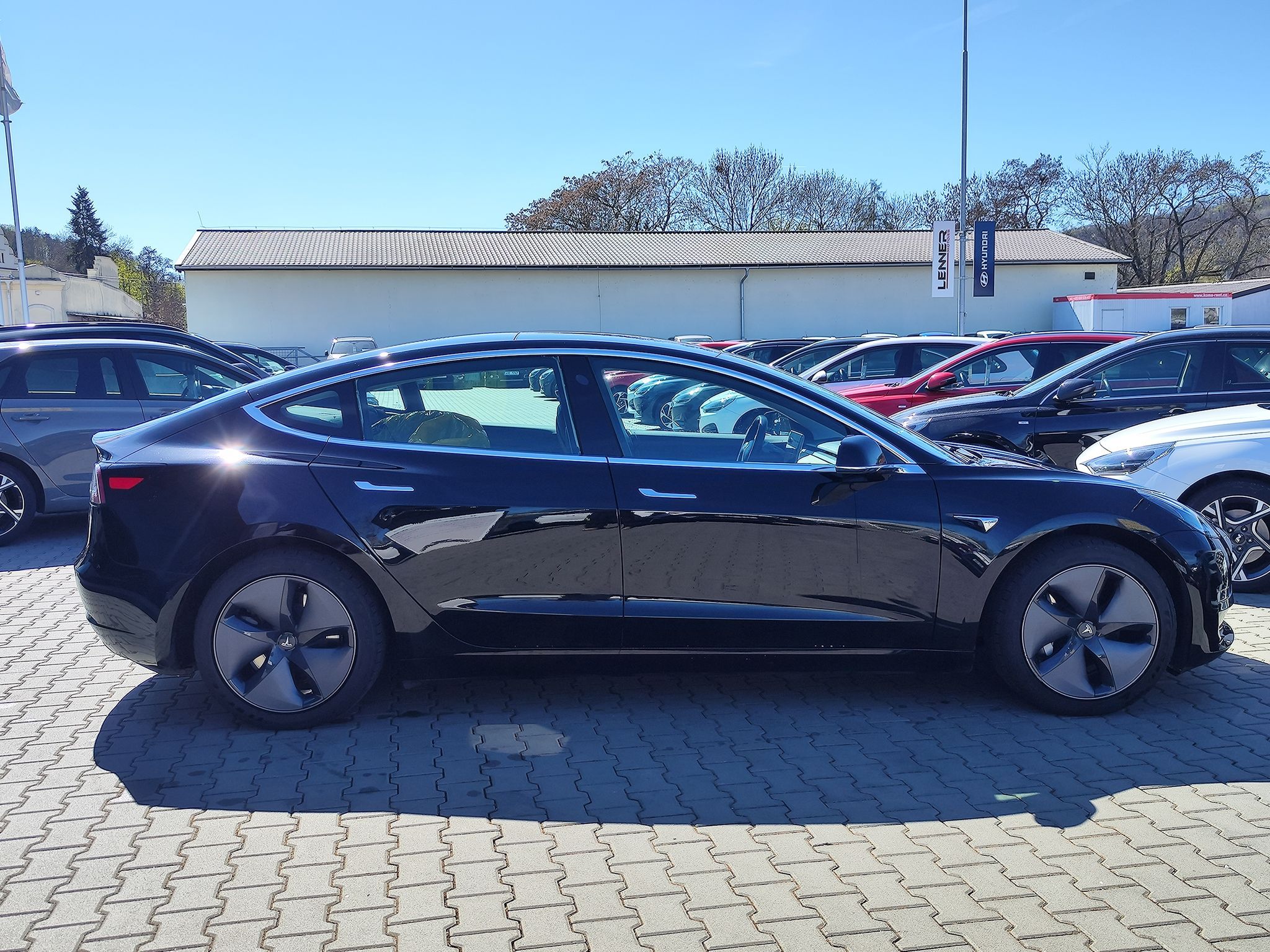 Tesla Model 3, EV/366kW Long Range Dual M. - fotka 4