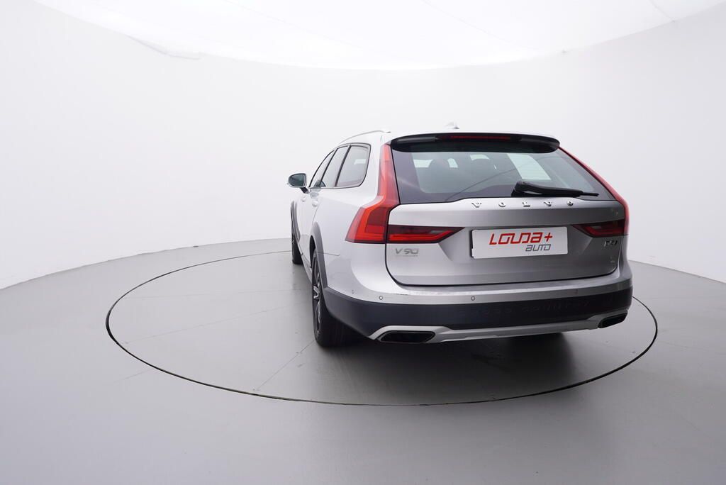 Volvo V90, Cross Country 2.0 173 kW - fotka 4
