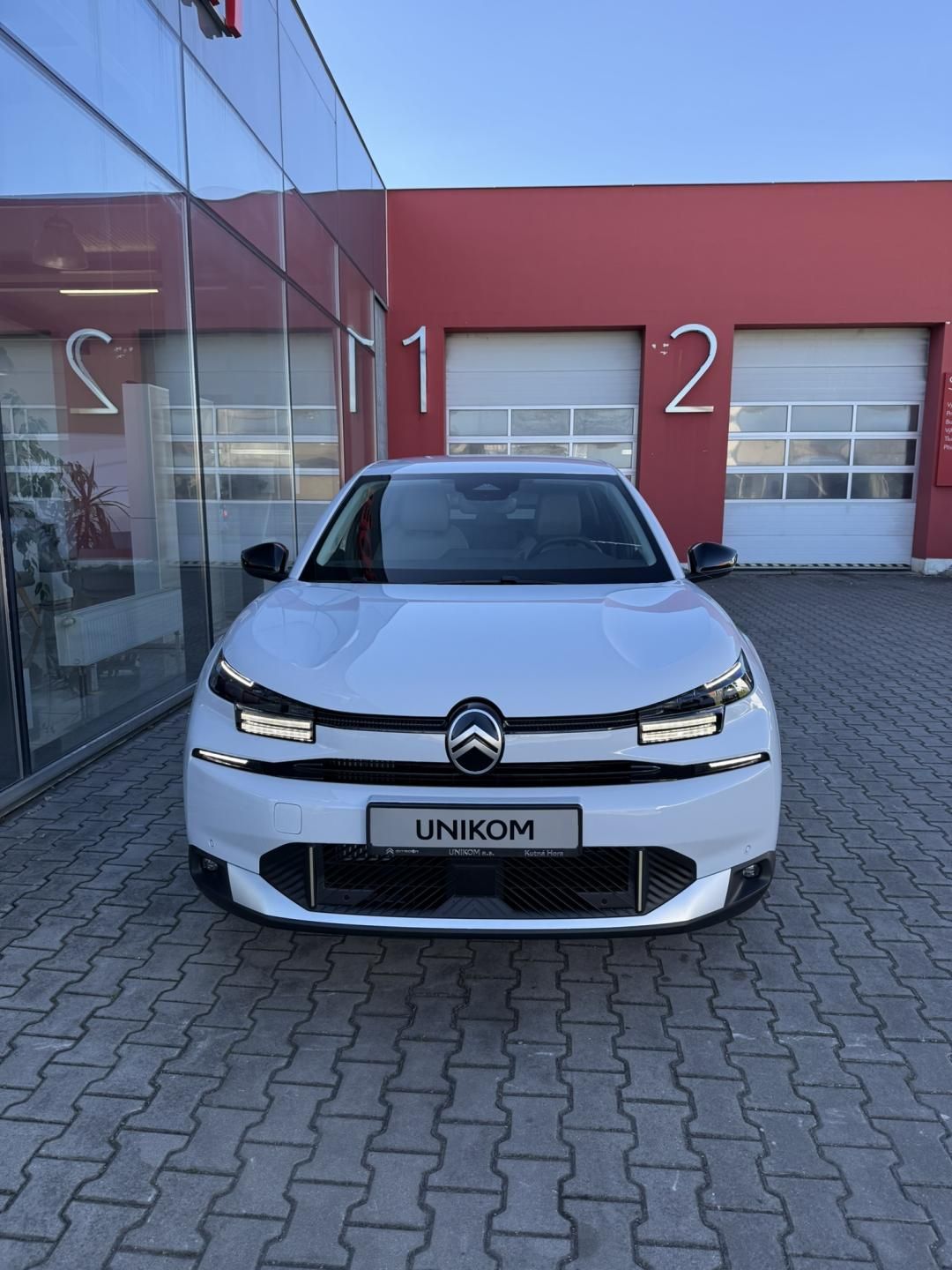 Citroën C4, MAX Petrol 130k Automatic - fotka 2