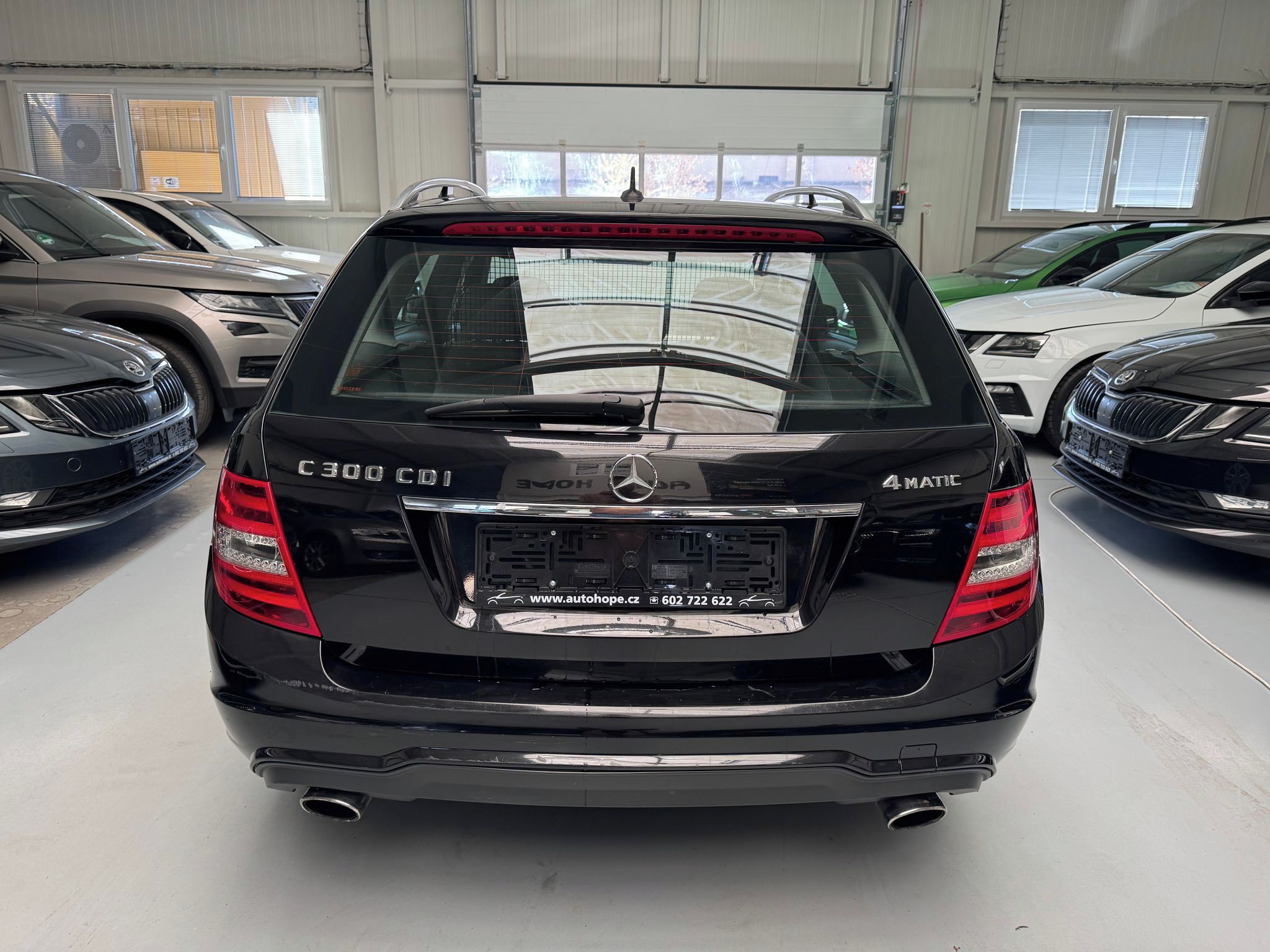 Mercedes-Benz Třídy C, 300 CDI 4Matic AMG paket - fotka 5