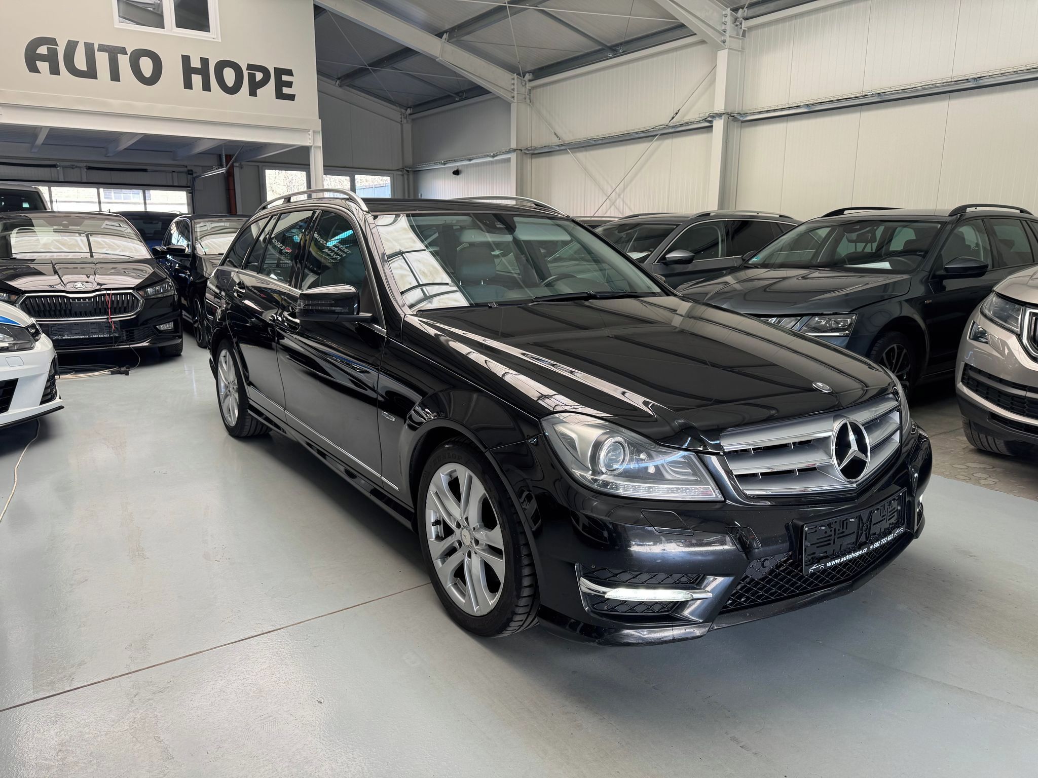Mercedes-Benz Třídy C, 300 CDI 4Matic AMG paket