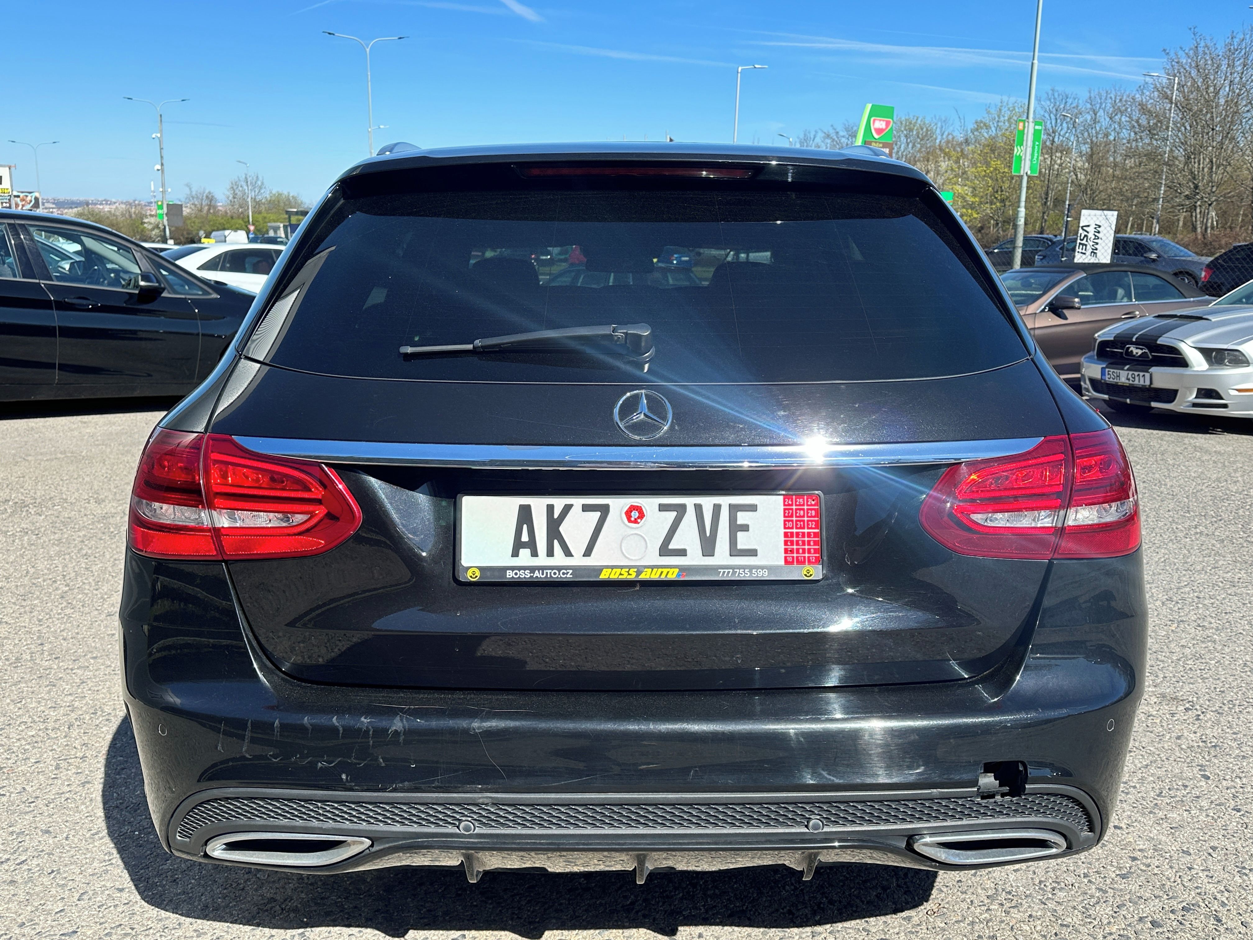 Mercedes-Benz Třídy C, Mercedes-Benz C 250 D 4MATIC - fotka 5
